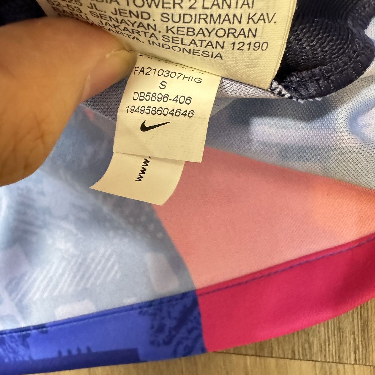 Nike Barcelona 21/22 third C/L shirt #10 Ansu Fati Size US S / EU 44-46 / 1 - 9 Thumbnail