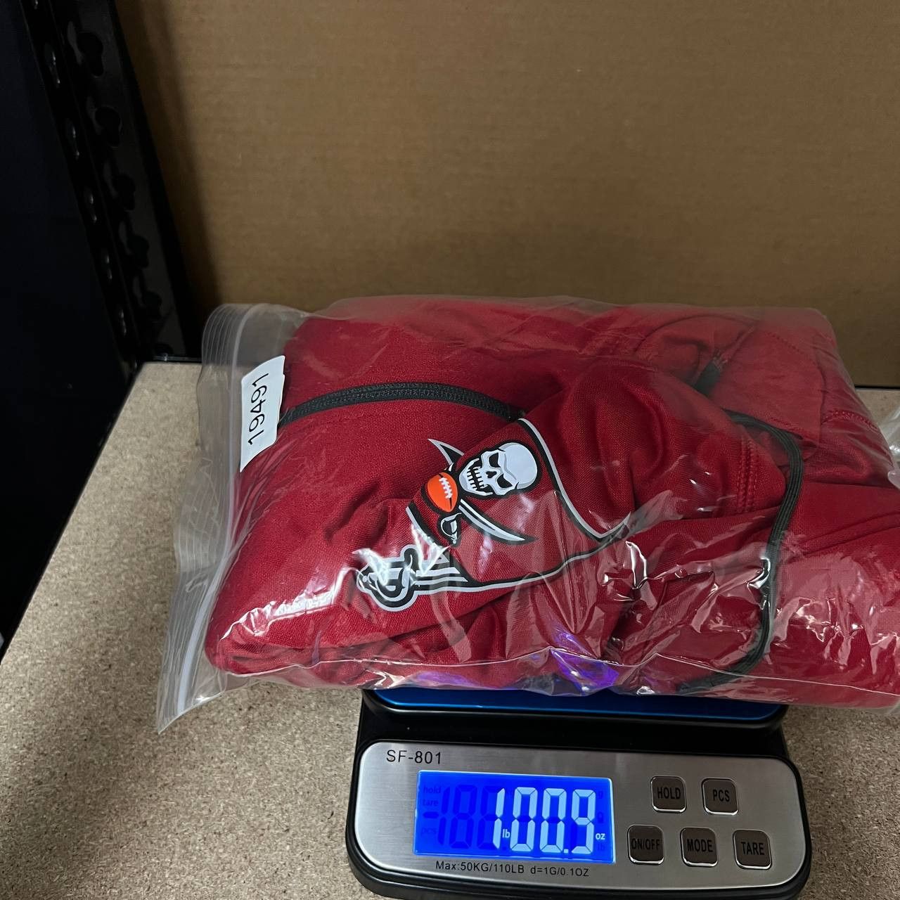 Nike Nike Hoodie Men Large Tampa Bay Buccaneers NFL New L Size US L / EU 52-54 / 3 - 8 Thumbnail