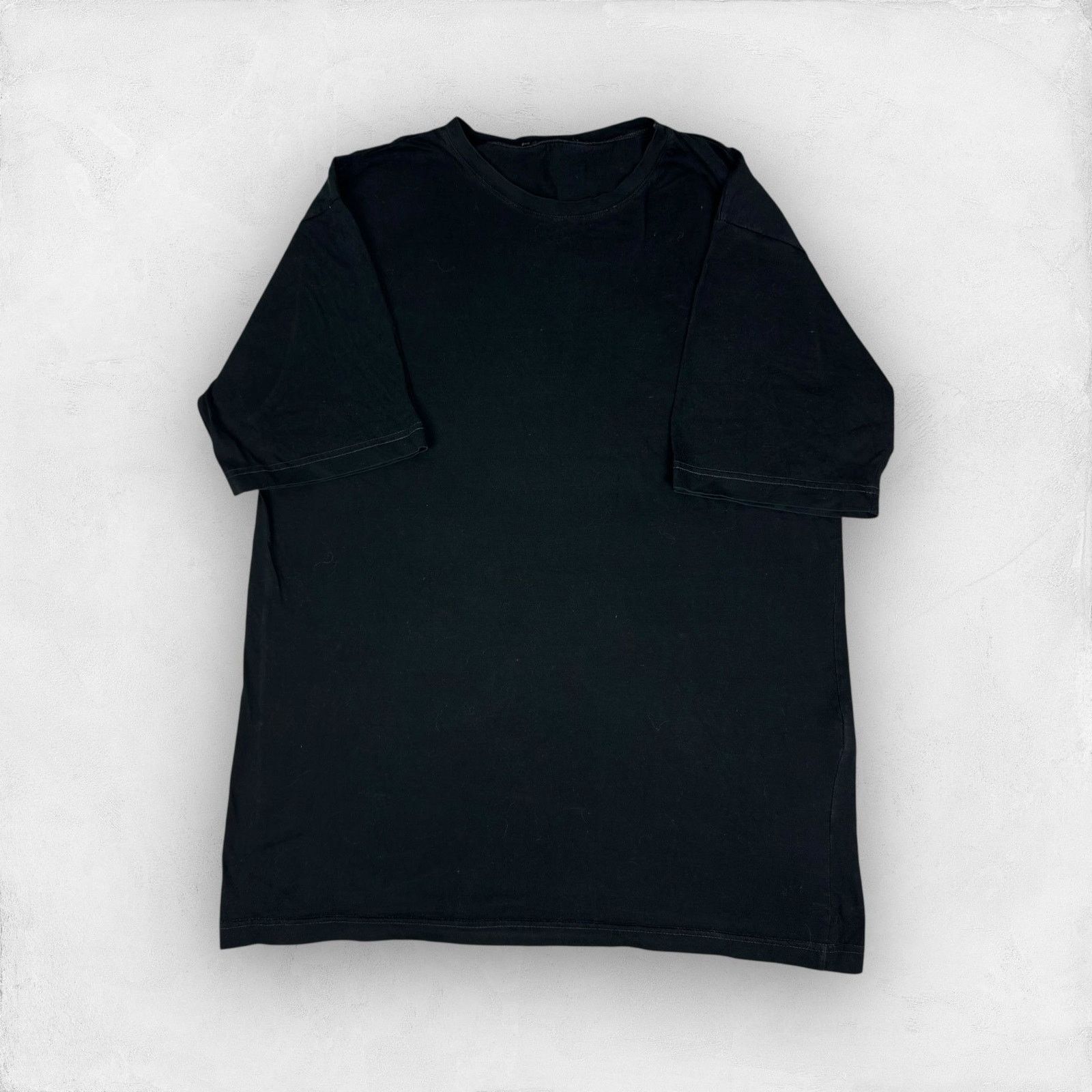 MCM MCM Men's Black Crew Neck Short Sleeve Pullover T-Shirt Size US M / EU 48-50 / 2 - 1 Thumbnail
