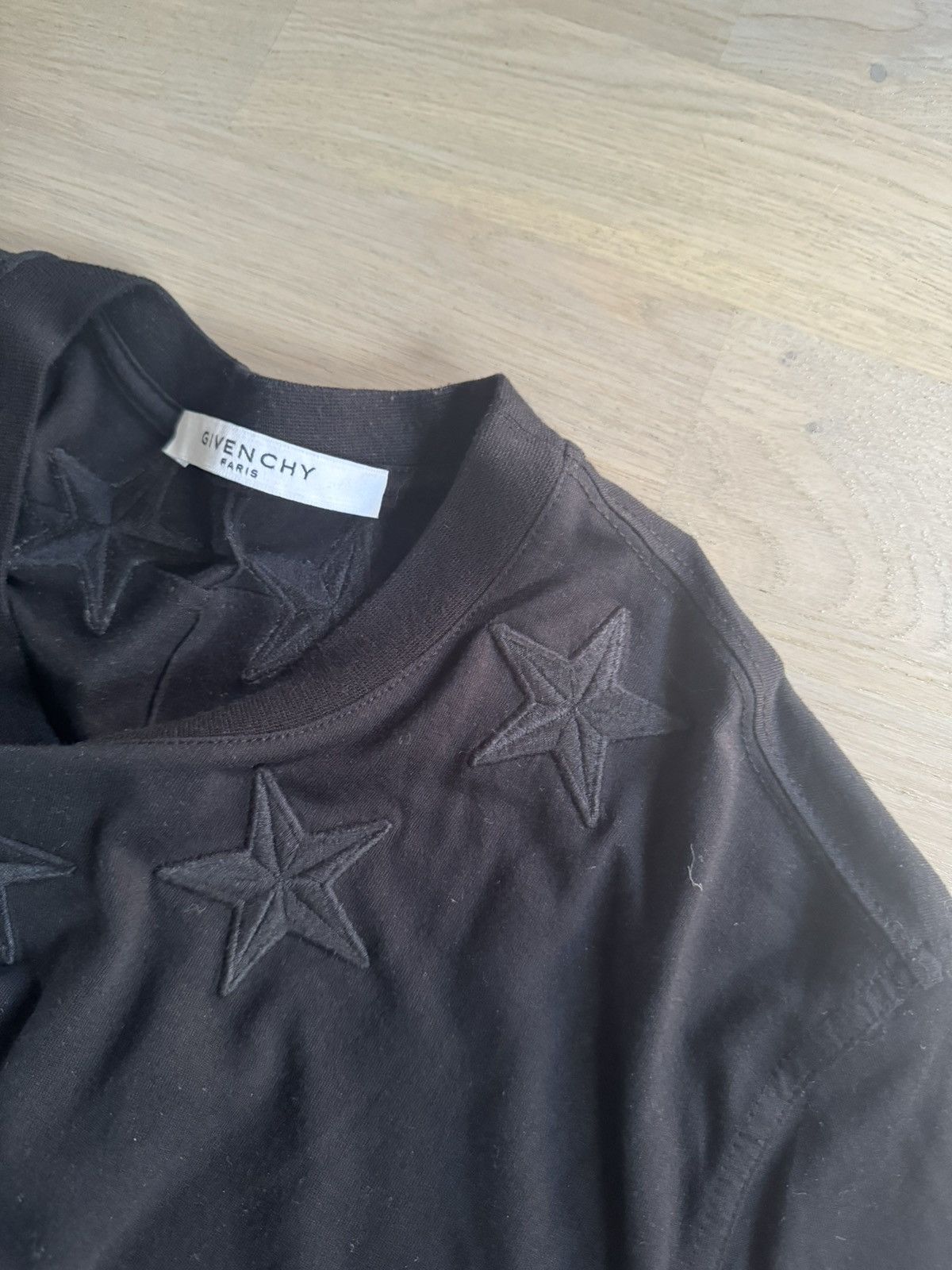 Givenchy GIVENCHY long sleeve tshirt sizes IN PHOTOS by tape measure Size US S / EU 44-46 / 1 - 19 Thumbnail