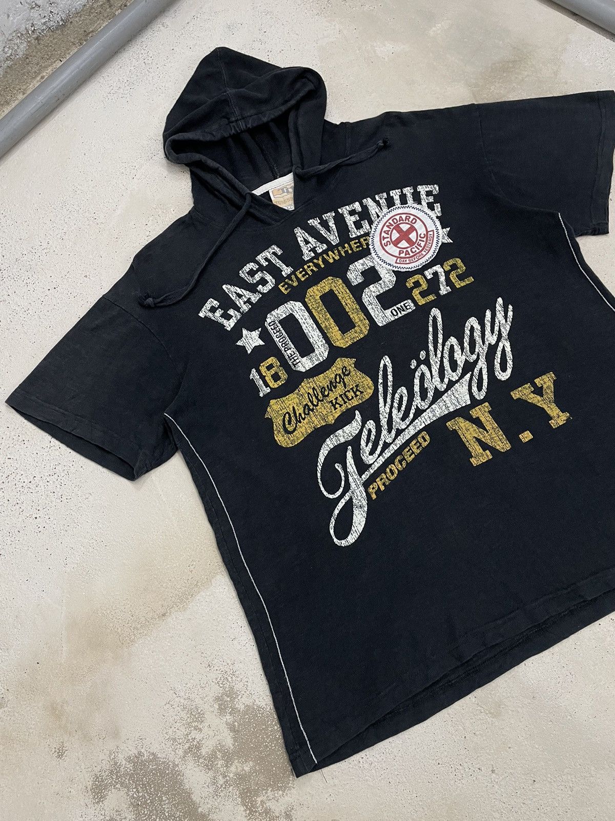 Other Surf Style Wording East Avenue Standard Pacific Size US XL / EU 56 / 4 - 3 Thumbnail