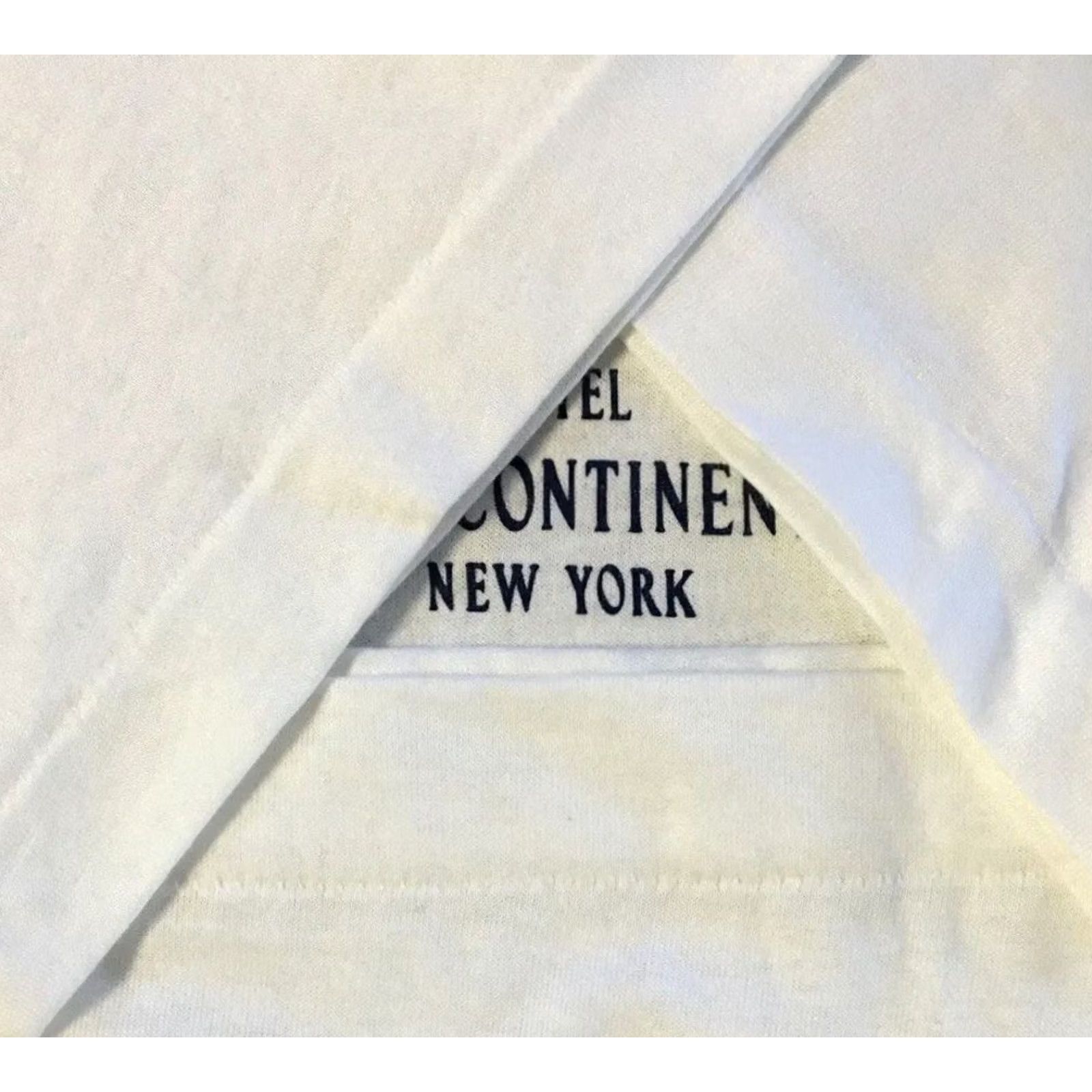 Vintage VINTAGE Democratic Convention NYC Survivor Shirt L White Single Stitch Men T-Shirt 90s Politics Government Funny Opps 80s 90s Licensed Graphic Tee Size US L / EU 52-54 / 3 - 5 Thumbnail