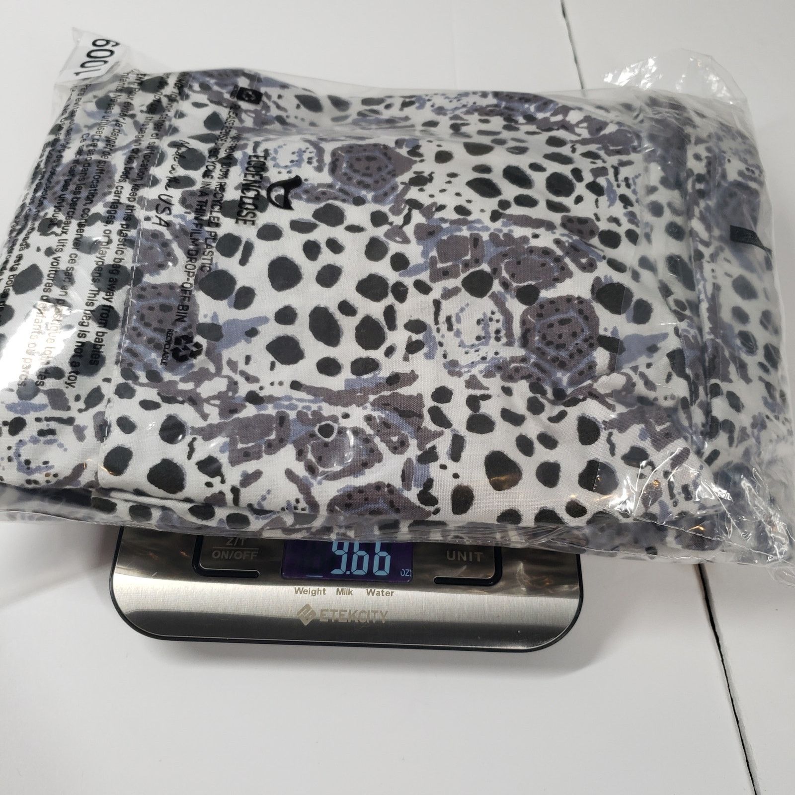 Other Animal Print Block Print Button Up Shirt Mens Small White Size US S / EU 44-46 / 1 - 24 Thumbnail