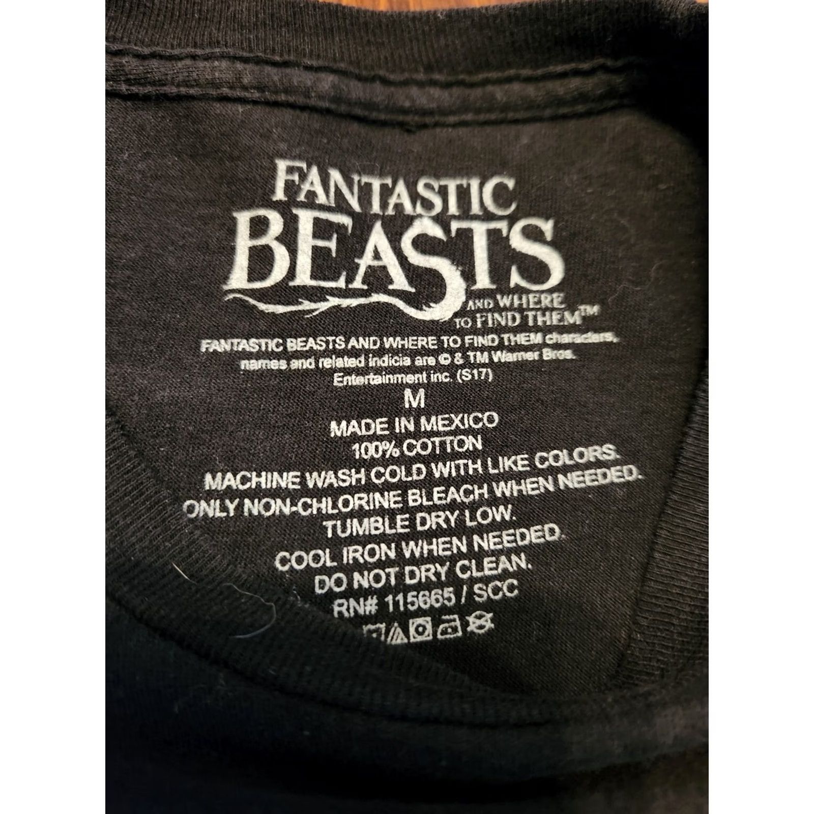 Vintage Fantastic Beasts T-Shirt Medium Black Short Sleeve Size US M / EU 48-50 / 2 - 2 Thumbnail
