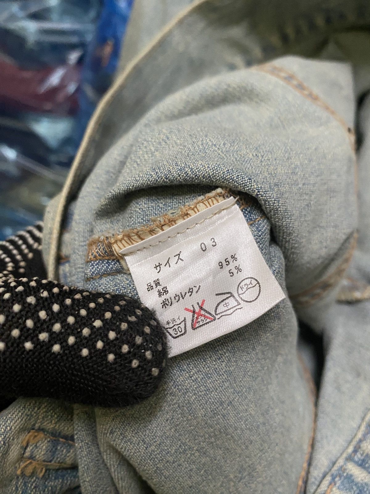 Vintage Vintage Y2K MAXA Light Wash Denim Jacket Adjustable Buckles Size M / US 6-8 / IT 42-44 - 12 Thumbnail
