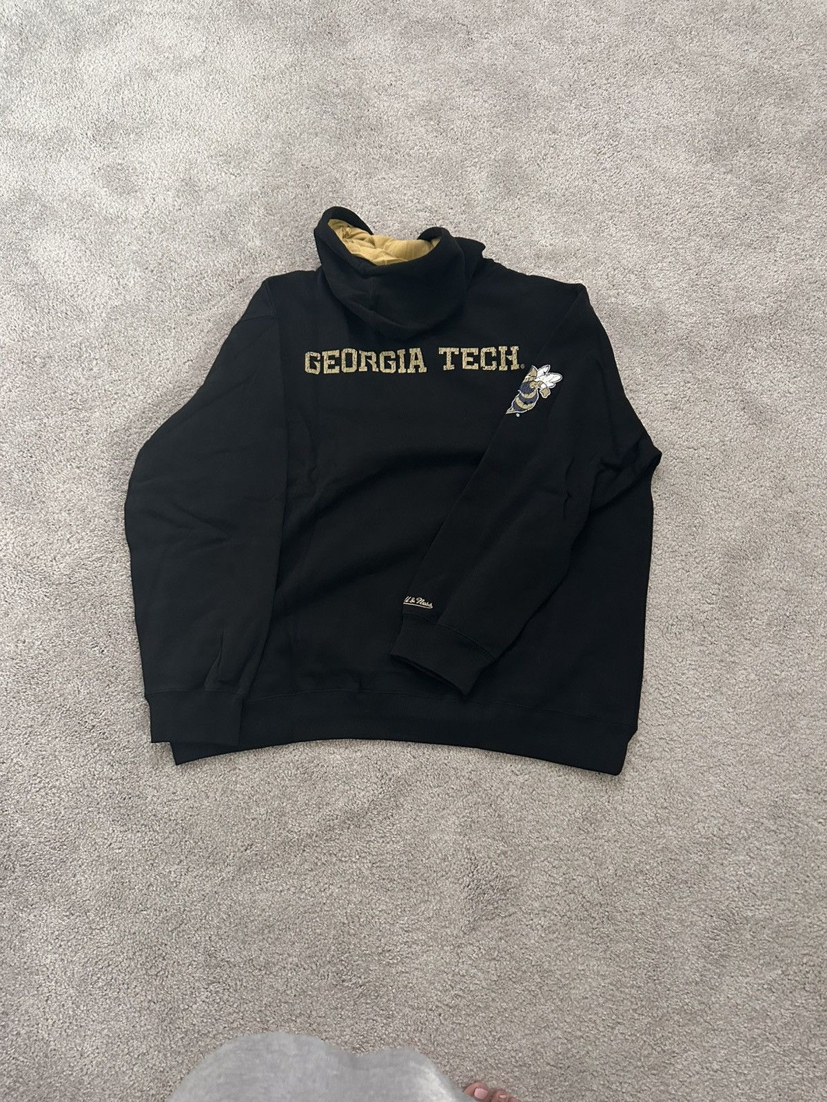 Mitchell & Ness Mitchell & Ness NCAA Georgia Tech Hoodie 2XL NWT Size US XXL / EU 58 / 5 - 5 Thumbnail