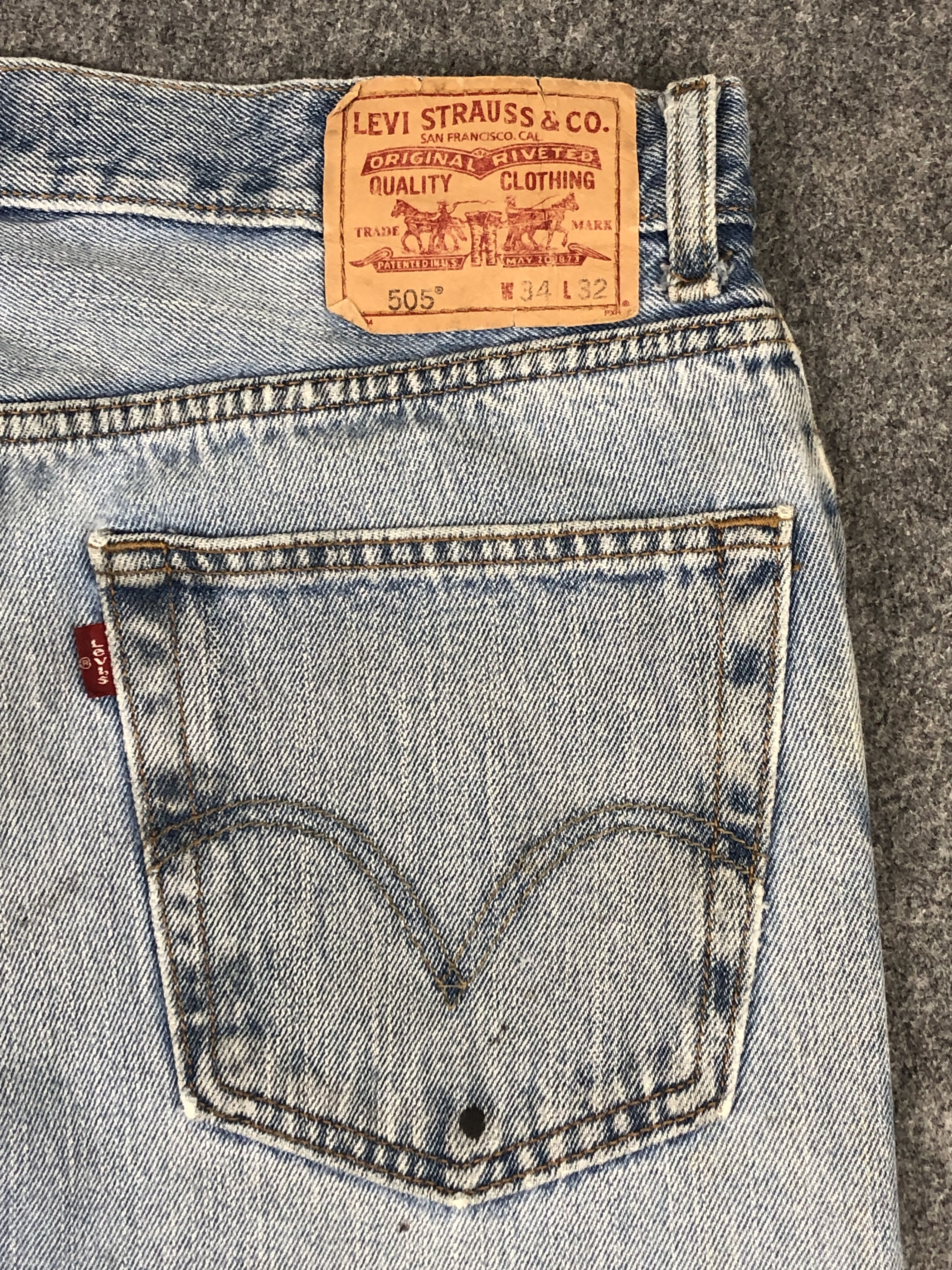 Levi's Light Wash Vintage Levis 505 Blue Jeans DP2347 Size US 31 - 18 Thumbnail
