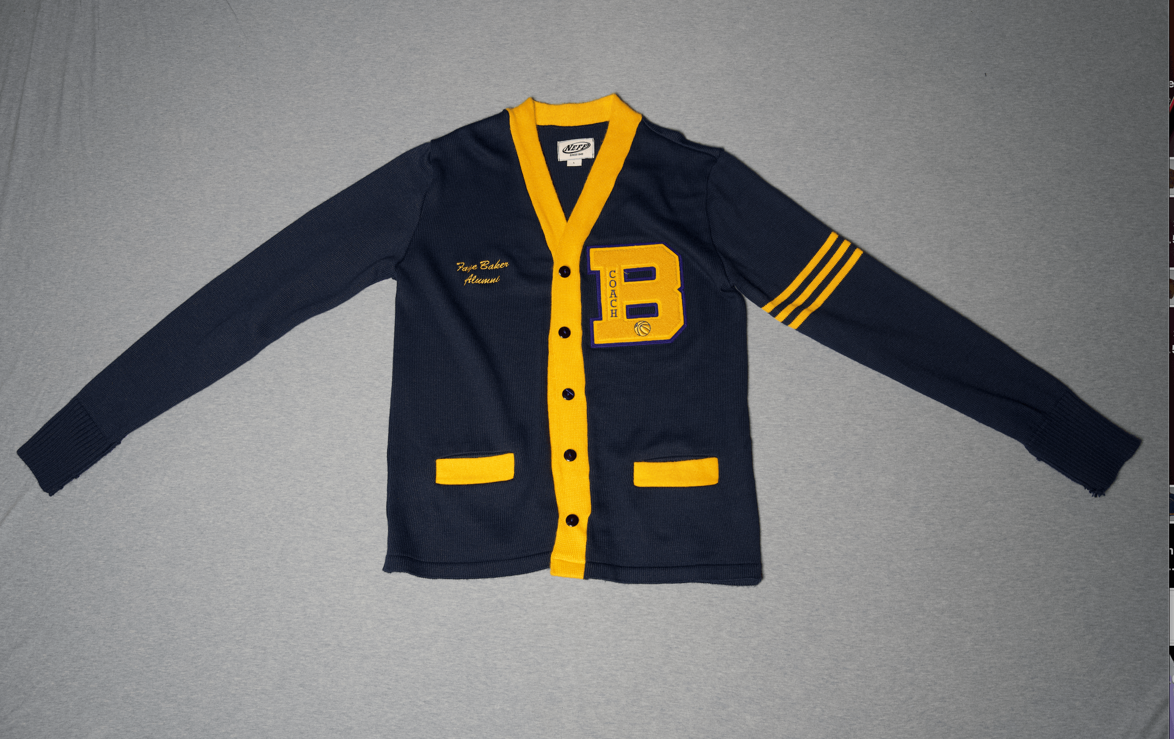 NEFF Rare Wool Vintage B-Logo Alumni Coach Sweater Size US L / EU 52-54 / 3 - 1 Thumbnail