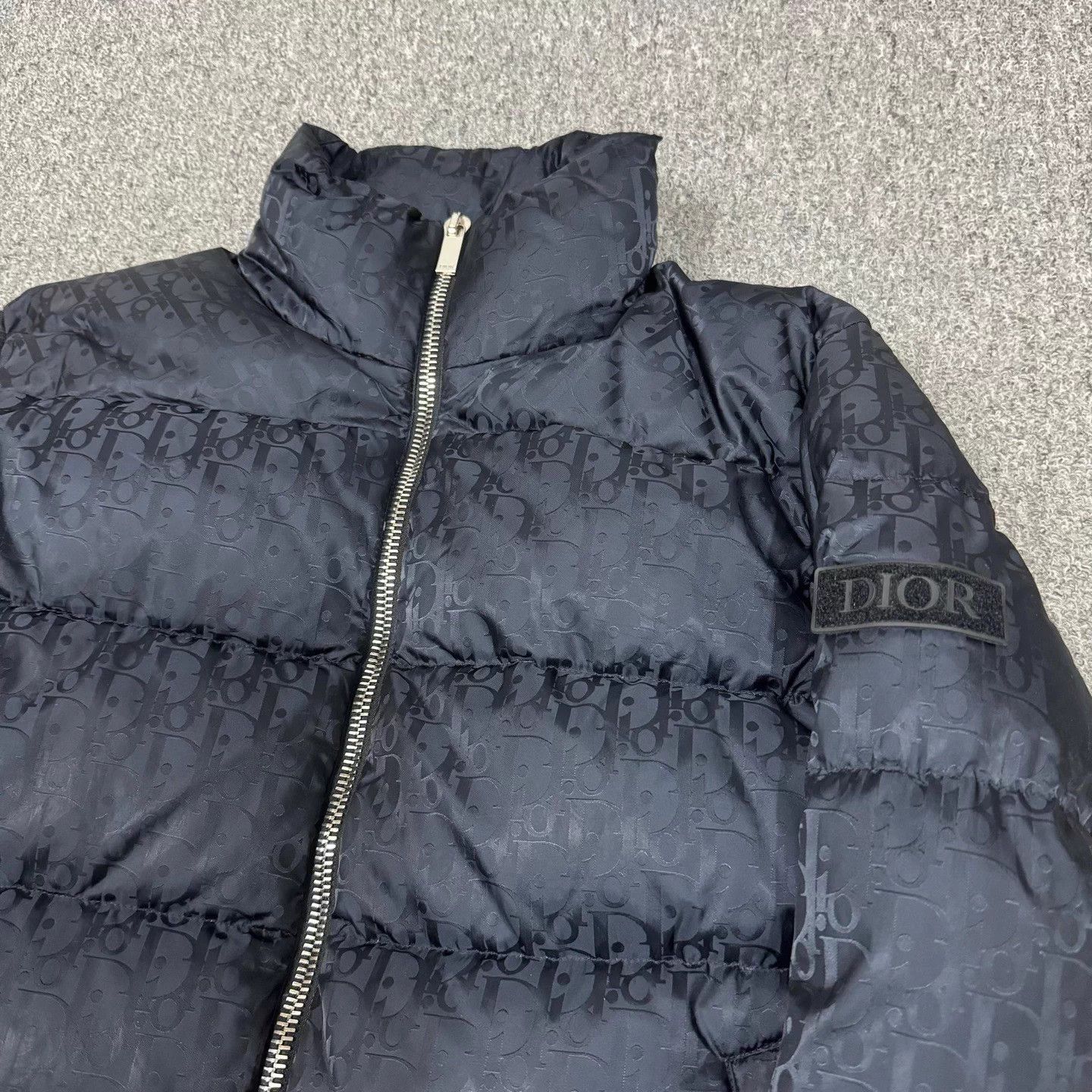 Dior Dior Oblique allover logo down coat 48 99new Size US M / EU 48-50 / 2 - 3 Thumbnail