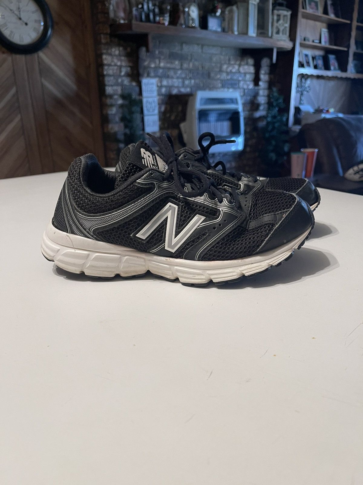 New Balance New Balance 460v2 Men’s Size 8 Black Running Shoes Size US 8 / EU 41 - 1 Thumbnail