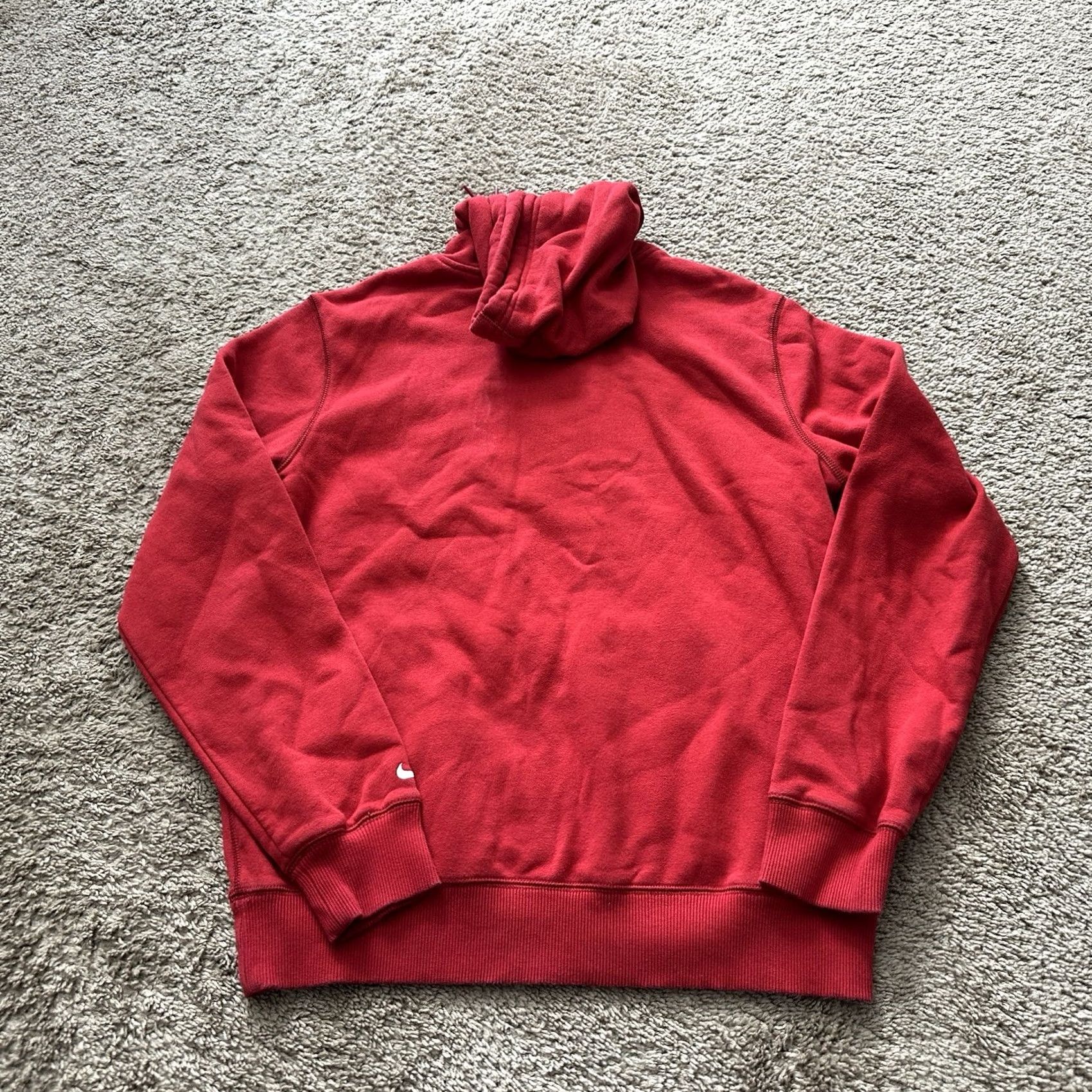 Nike VINTAGE Nike Hoodie Mens Medium Pullover Red Swoosh Logo Grunge Skater Y2K Size US M / EU 48-50 / 2 - 5 Thumbnail