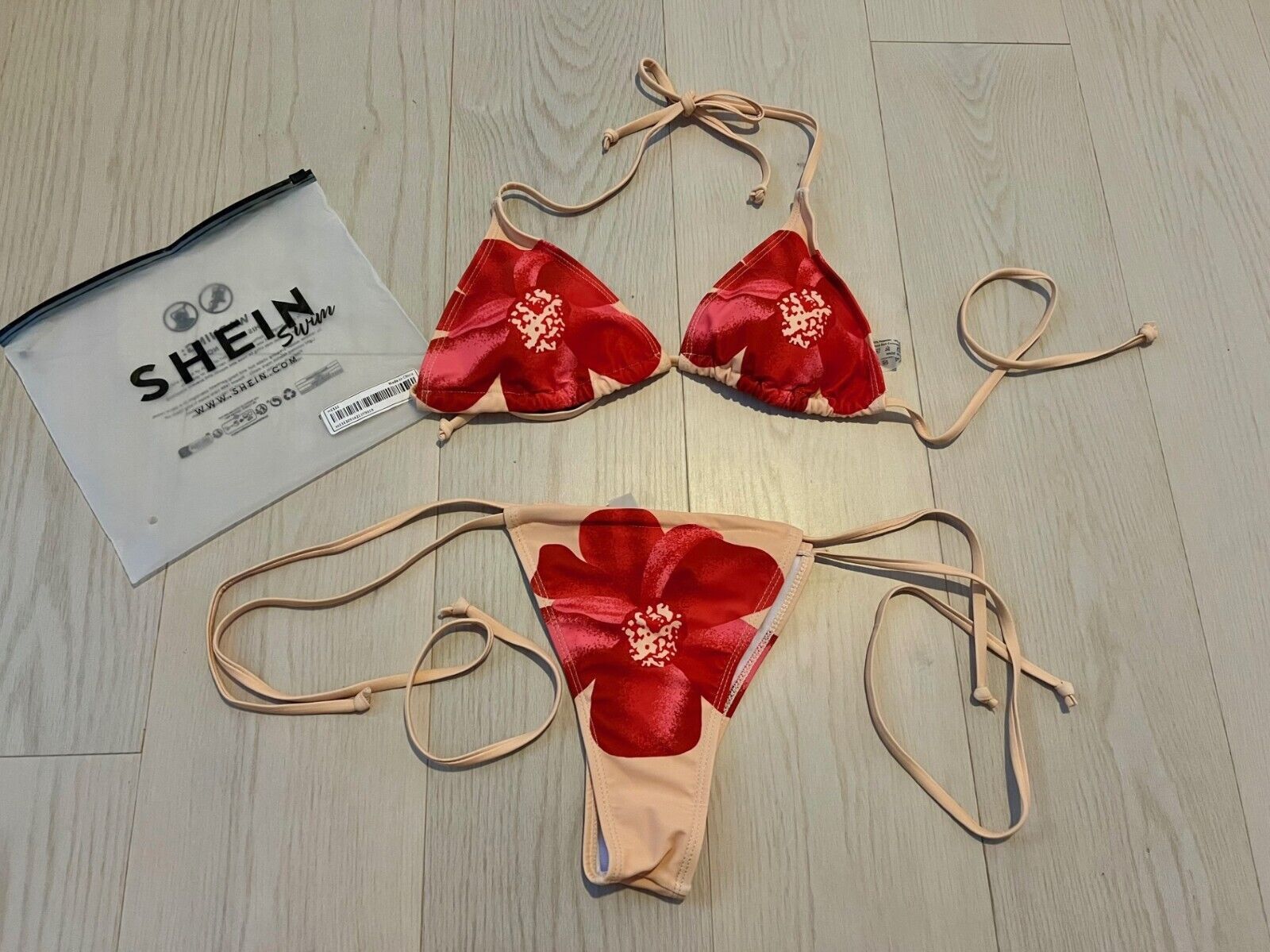 Shein Shein Swim Floral Side Tie Bikini Set Red Beige ( M ) Size 30" / US 8 / IT 44 - 1 Thumbnail