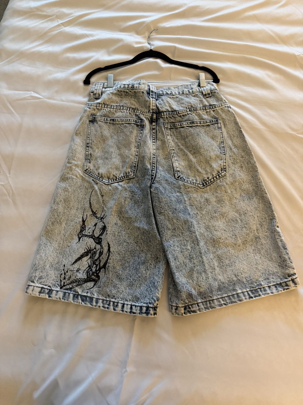 Jaded London Jaded London Light Wash Tribal Colossus Jorts Size US 30 / EU 46 - 5 Thumbnail