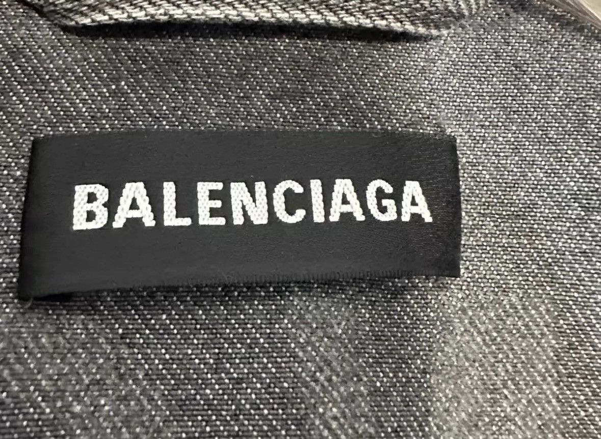 Balenciaga Balenciaga back logo denim jacket2412-Nextarrow Size US M / EU 48-50 / 2 - 3 Thumbnail