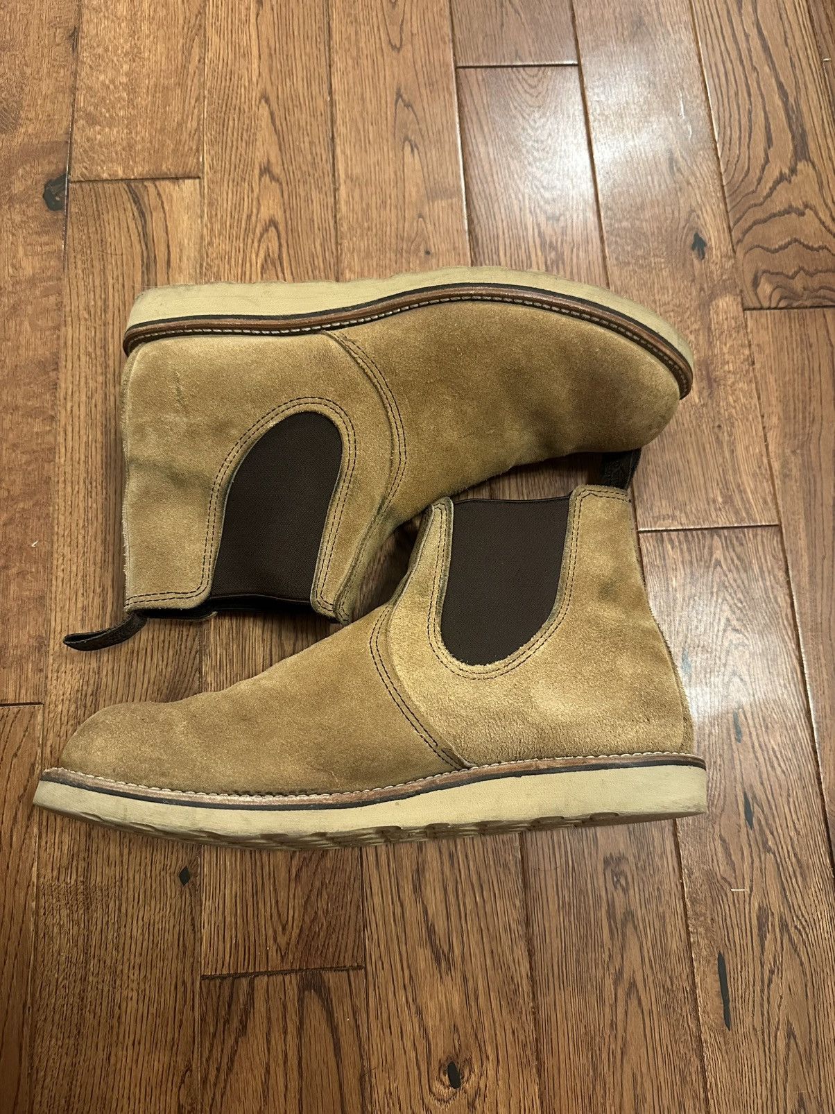 Red Wing Red Wing 3192 Classic Chelsea Hawthorne Muleskinner Leathe Size US 12 / EU 45 - 1 Thumbnail