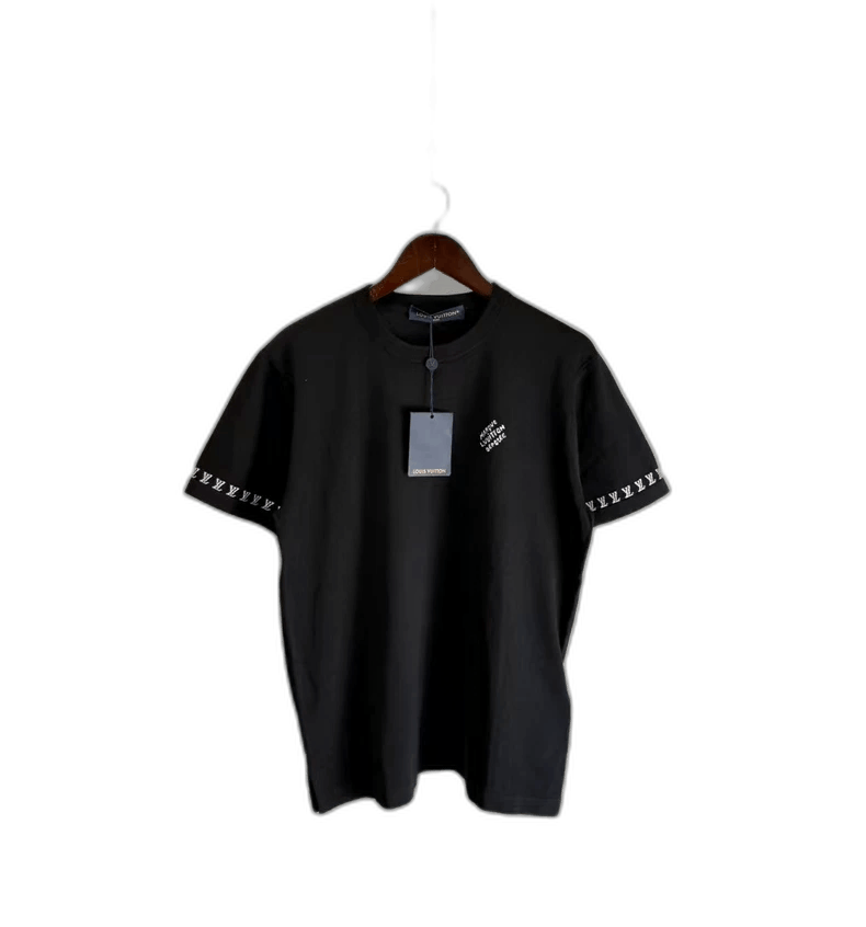 Louis Vuitton Louis Vuitton Black Short Sleeve Knitted Shirt Size US S / EU 44-46 / 1 - 1 Thumbnail