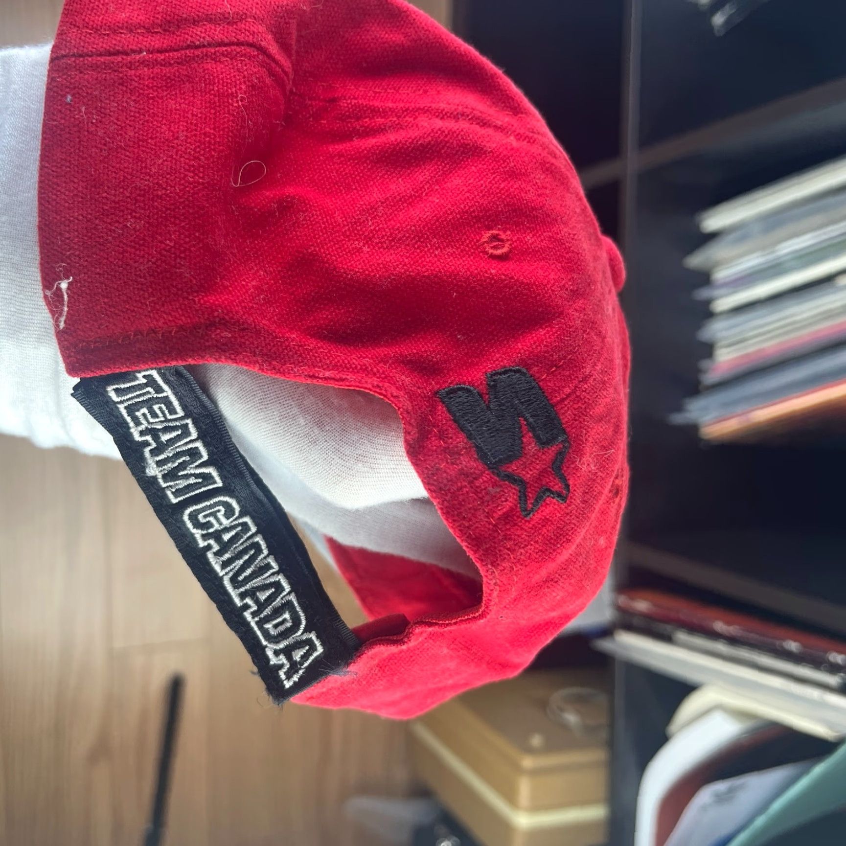 Starter VINTAGE Starter Team Canada Hockey Strapback Hat Adult One Size Red 90s Baseball Cap Mens Size ONE SIZE - 3 Thumbnail