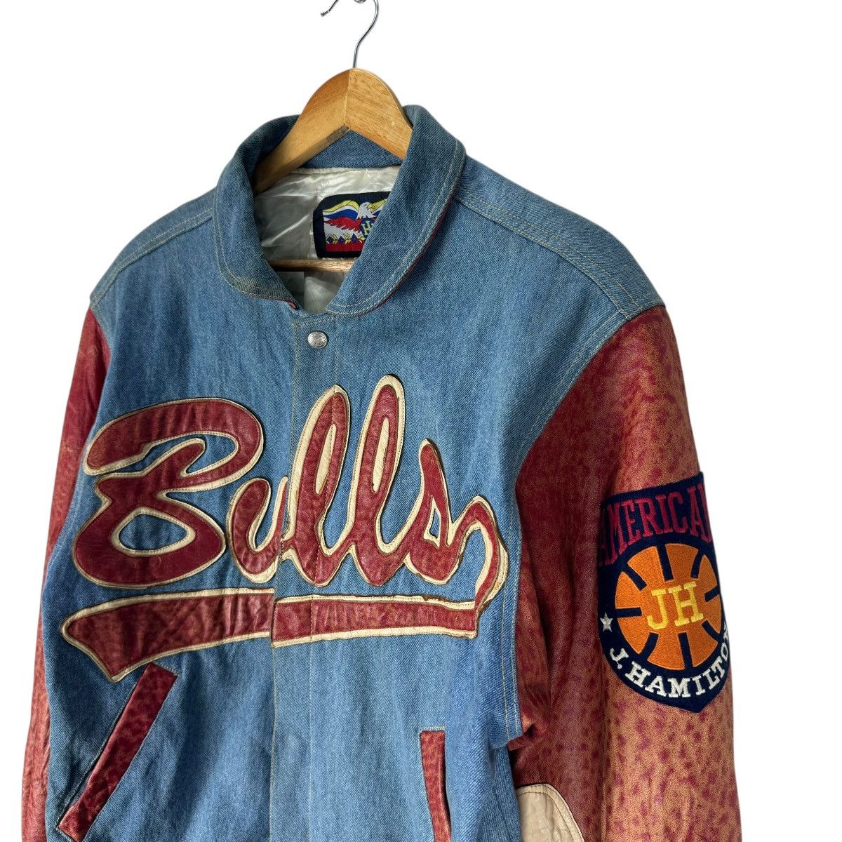 Jeff Hamilton 🌟90s J.H DESIGN CHICAGO BULLS NBA VARSITY LEATHER JACKET Size US M / EU 48-50 / 2 - 6 Thumbnail