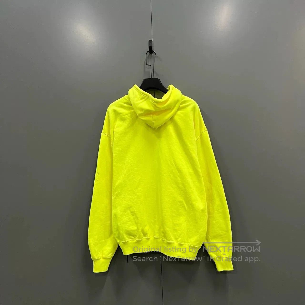 Balenciaga balenciaga neon logo print hoodie medium. Size US M / EU 48-50 / 2 - 2 Thumbnail