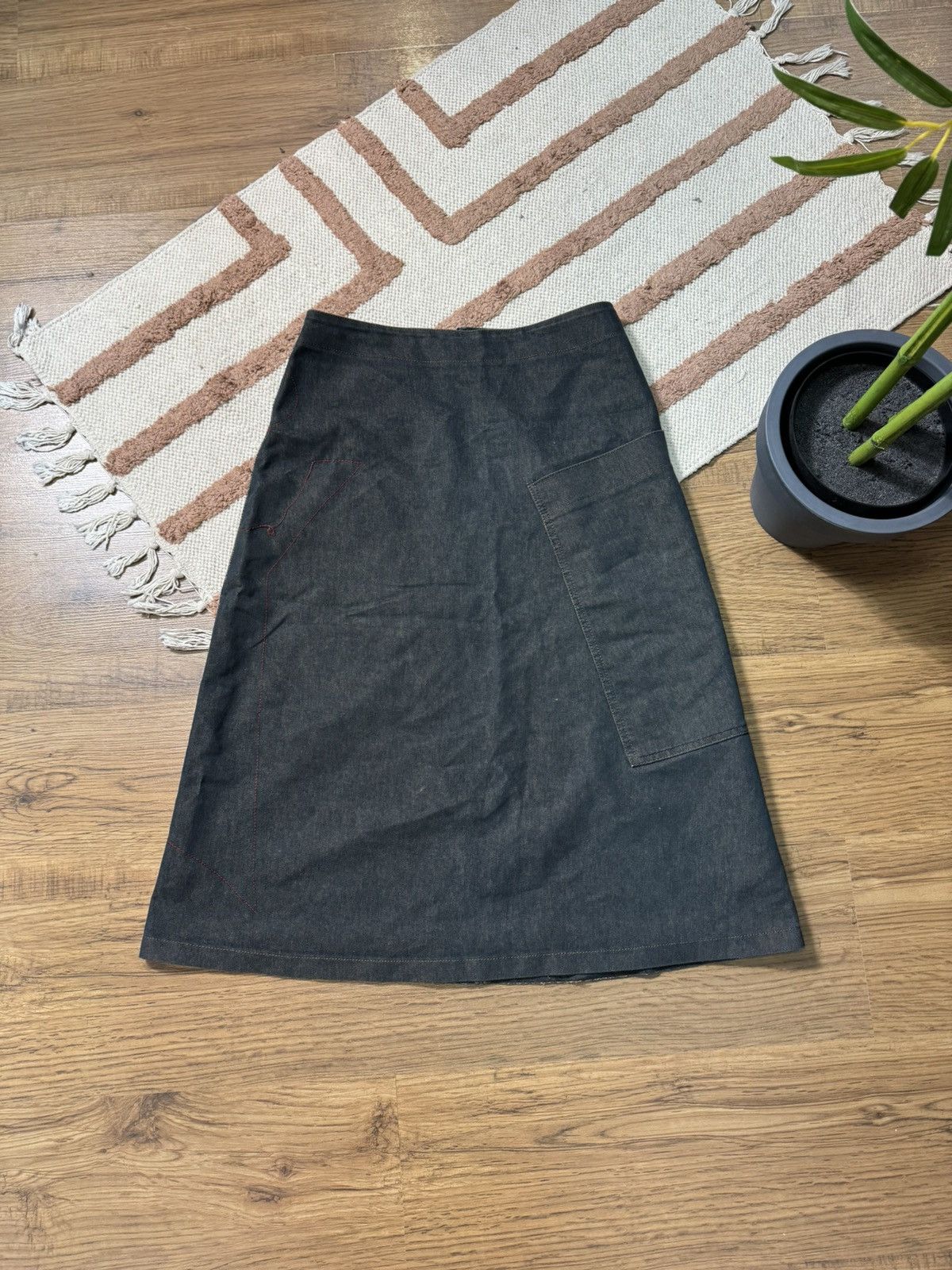 Cop Copine VINTAGE COP COPINE BIG LOGO WASHED DEMIN SKIRT Size 28" / US 6 / IT 42 - 1 Thumbnail