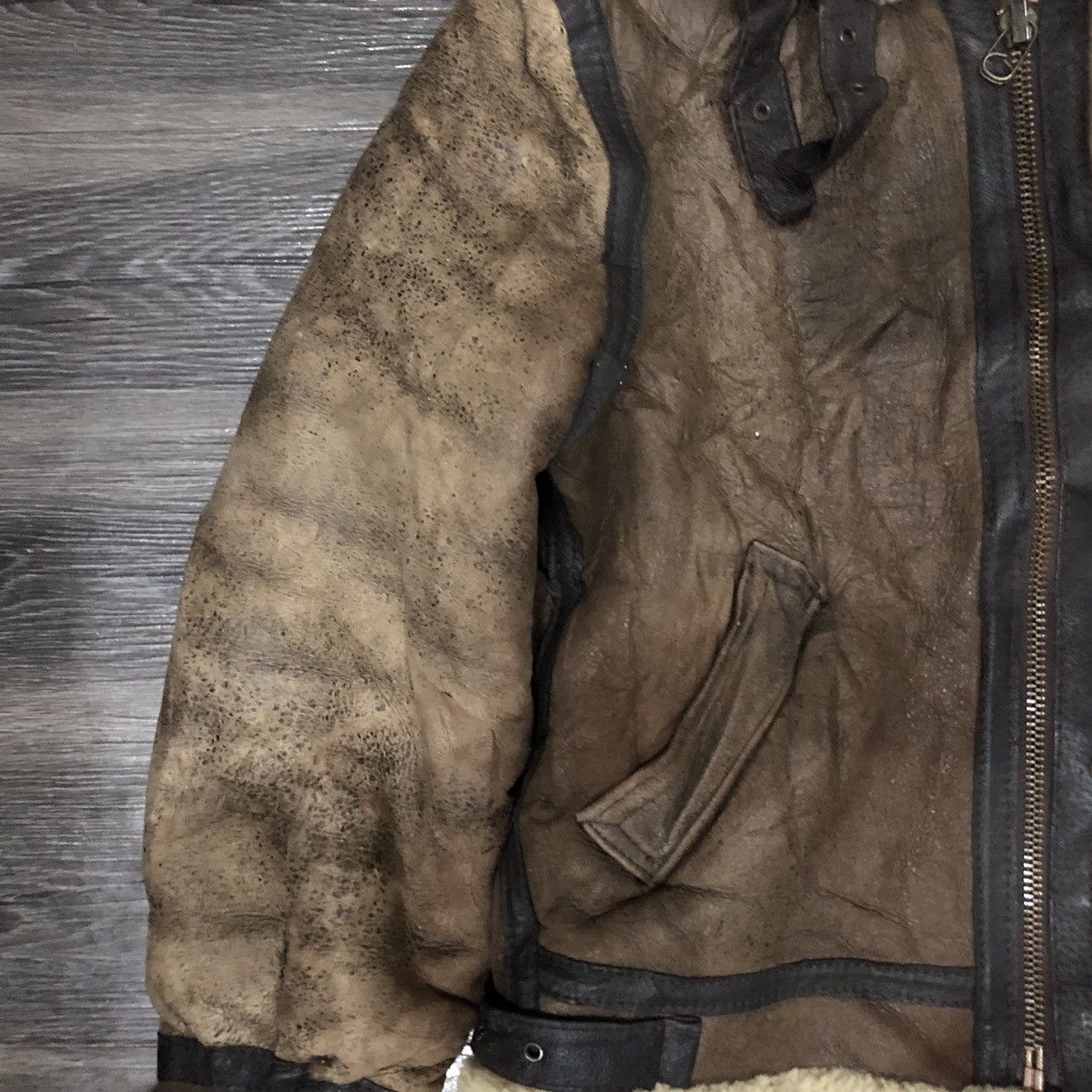 Schott Schott Bros B-3 classic WWII sheepskin leather“bomber”jacket Size US M / EU 48-50 / 2 - 3 Thumbnail