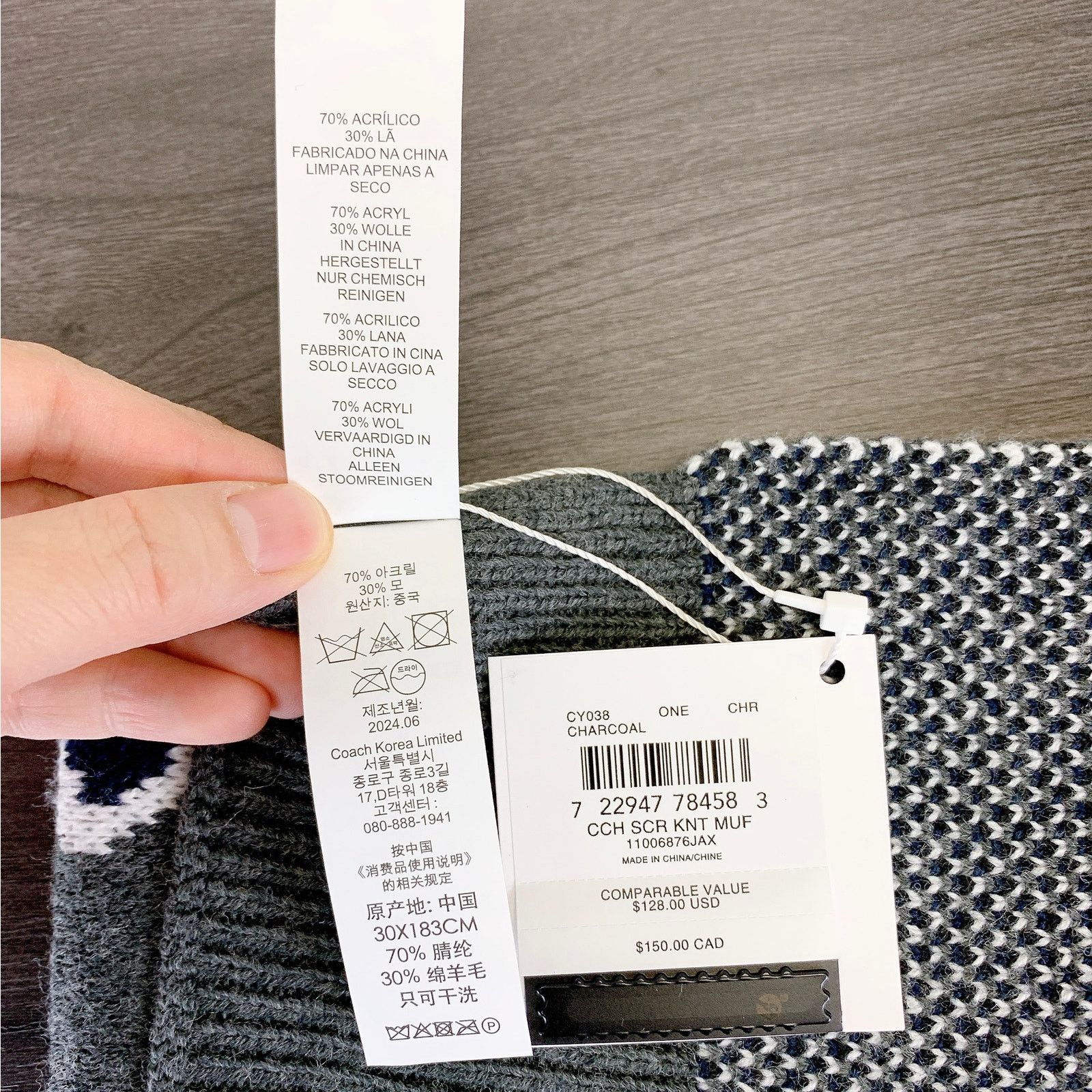 Coach Coach CY038 Coach Script Print Knit Muffler IN Navy Size ONE SIZE - 4 Thumbnail