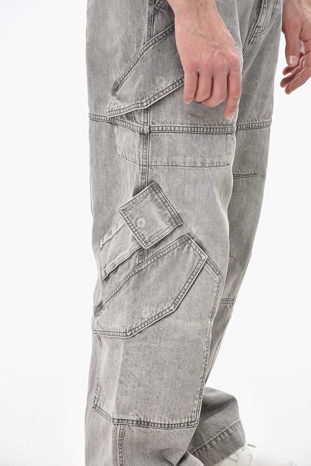 Versace og1mm0426 Straight-Leg Cargo Jeans in Grey Size US 31 - 3 Thumbnail