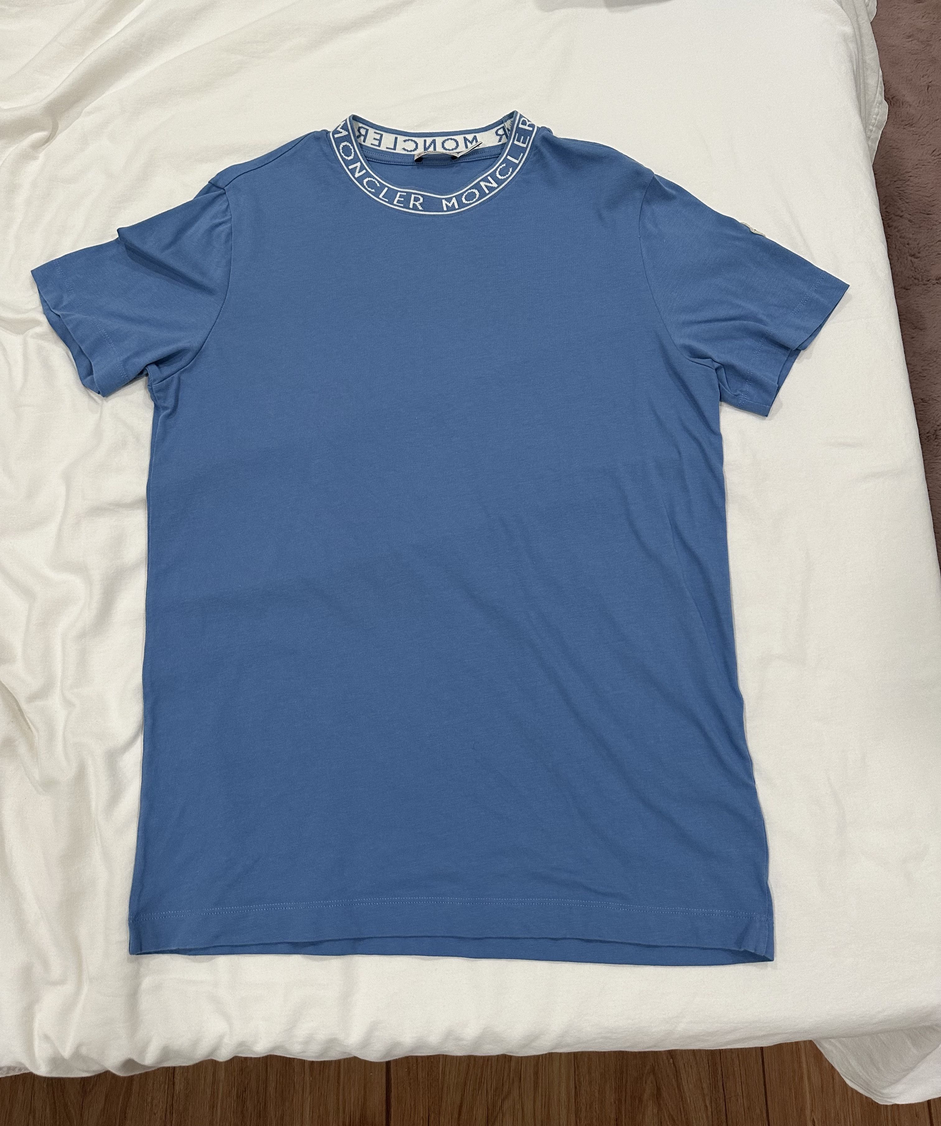 Moncler Moncler - Men's Logo Crew T-Shirt Size US S / EU 44-46 / 1 - 1 Thumbnail
