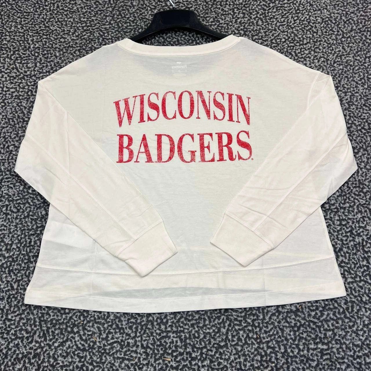 Other Wisconsin Badgers Shirt Women Long Sleeve Crew Neck New M Size M / US 6-8 / IT 42-44 - 2 Thumbnail