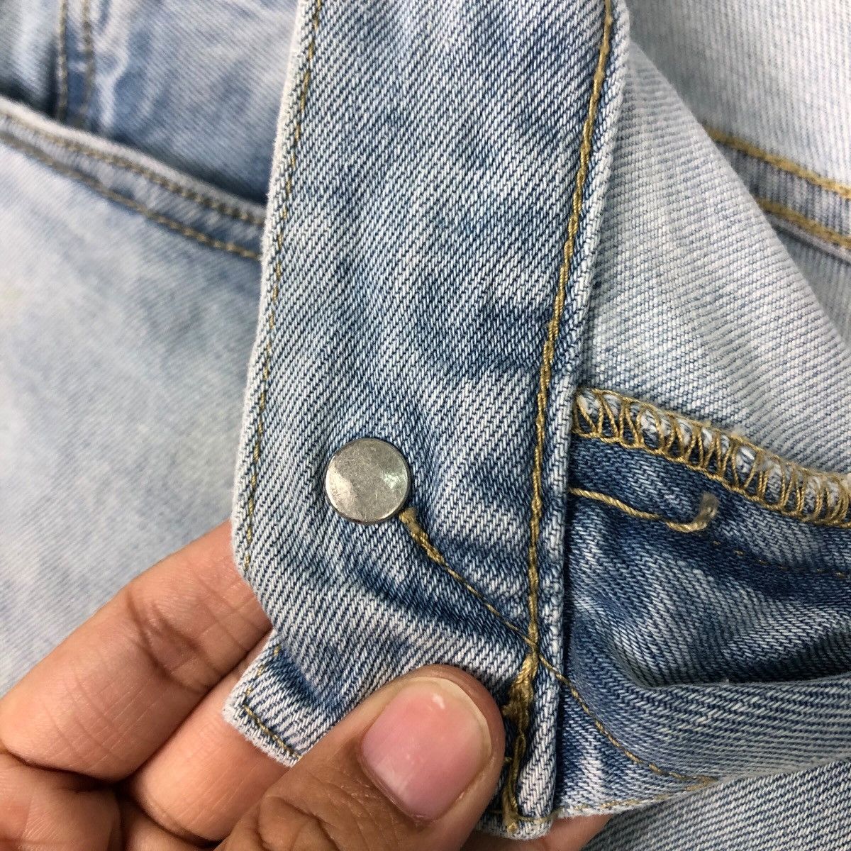 Japanese Brand SHIPS “Destroyed Knee” Slim Denim Issey Miyake Size 30" / US 8 / IT 44 - 20 Thumbnail