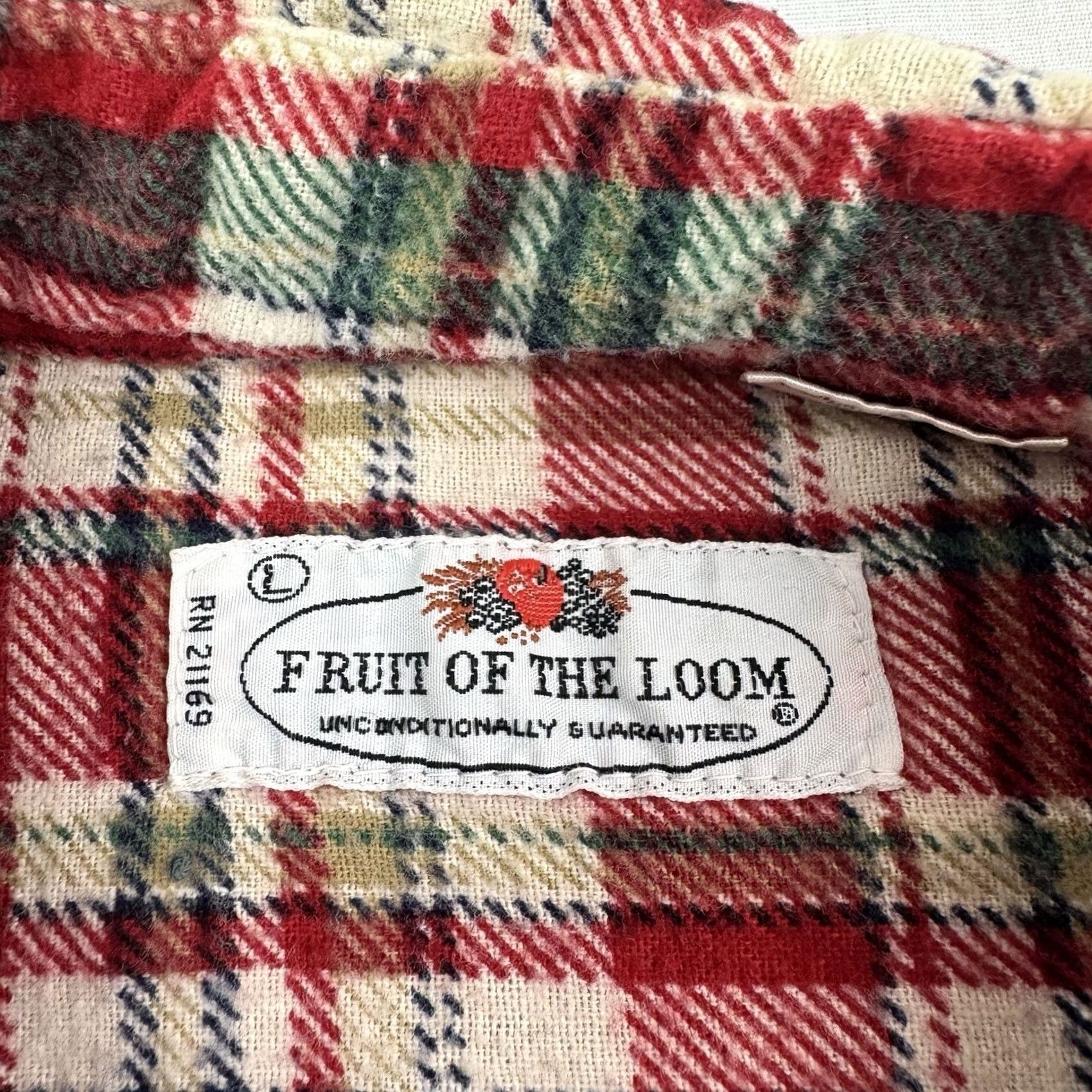 Fruit Of The Loom VINTAGE Fruit Of The Loom Shirt Button-Up Plaid Flannel Adult Large Red Cotton Casual Mens Outdoor 80s 90s Size US L / EU 52-54 / 3 - 4 Thumbnail