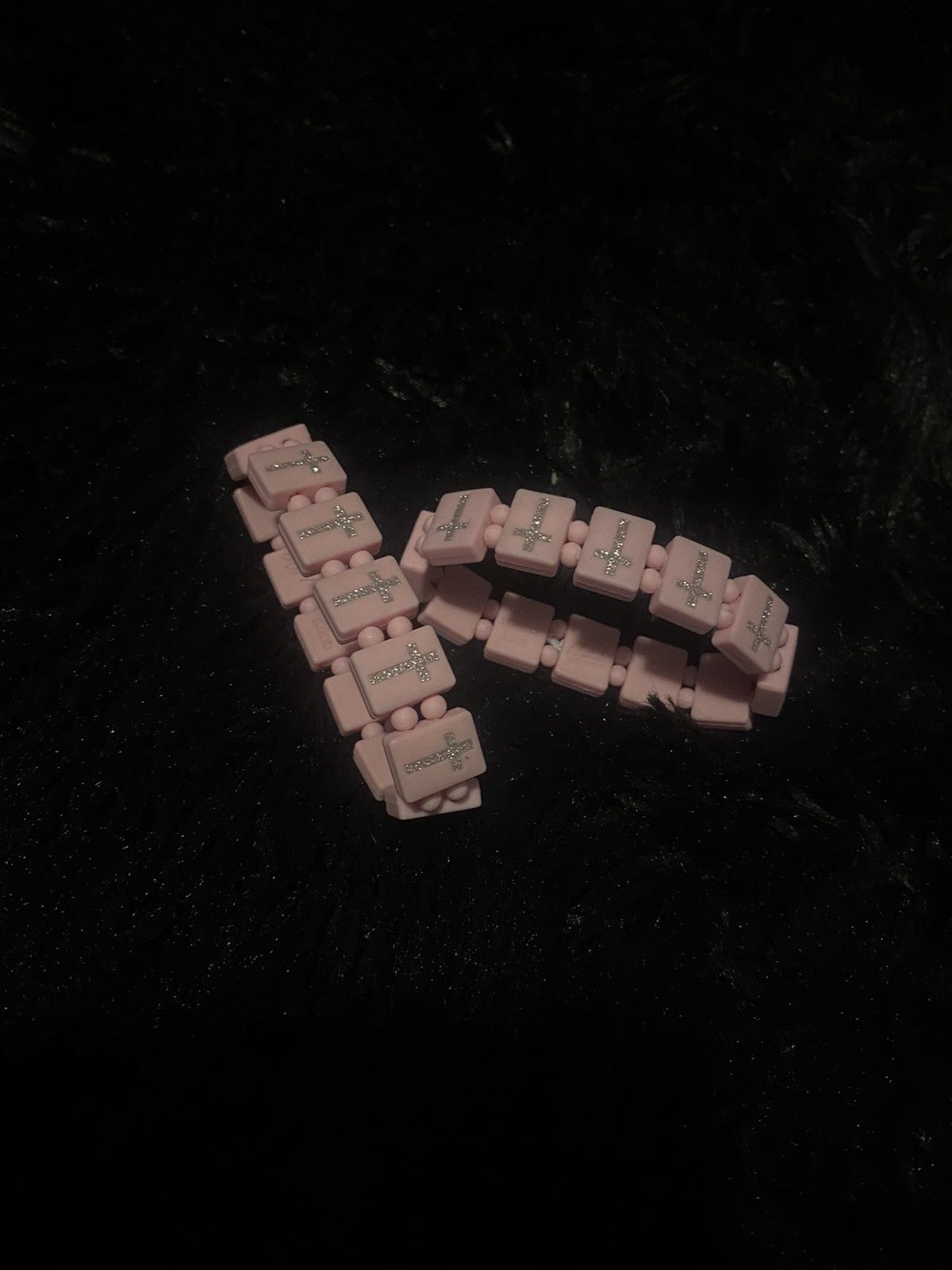 1199 Bazo1199 Pink cross bracelet Size ONE SIZE - 2 Thumbnail