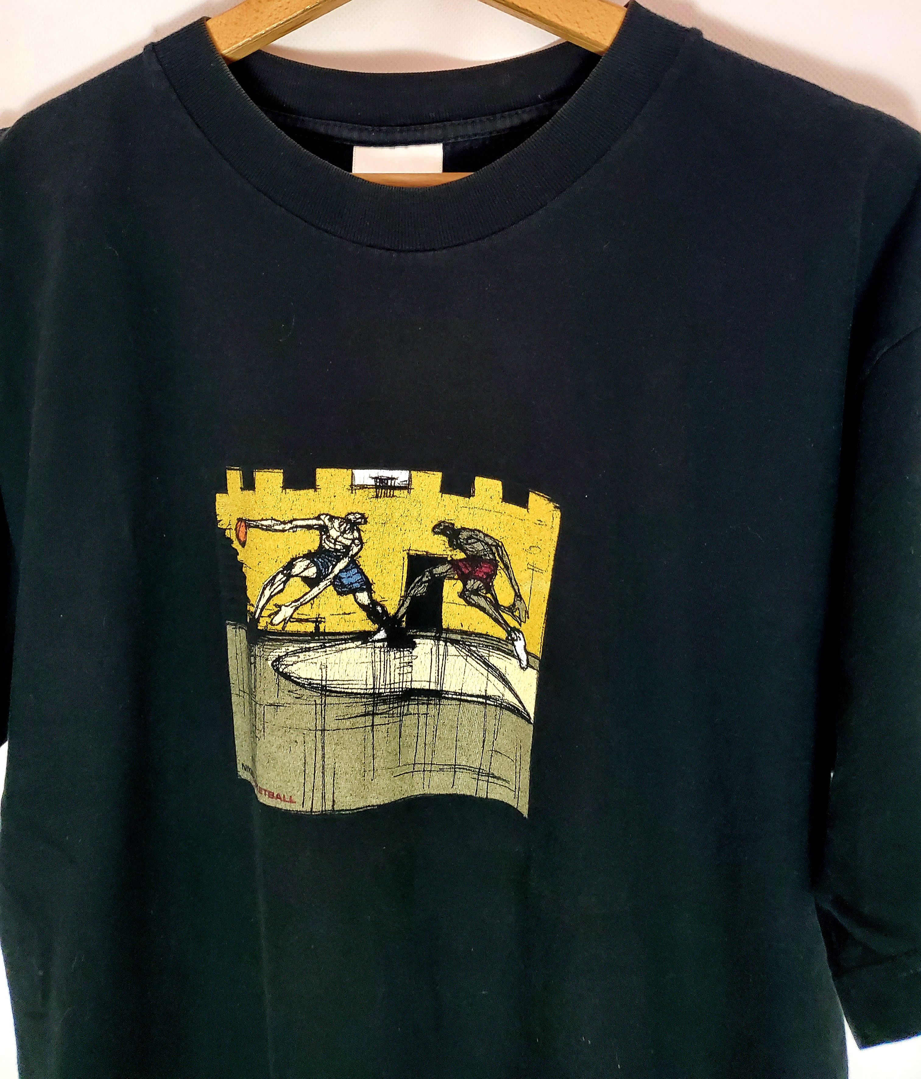 Nike × Vintage Vintage 90s Nike Basketball Court Black Tshirt size L Size US M / EU 48-50 / 2 - 2 Thumbnail