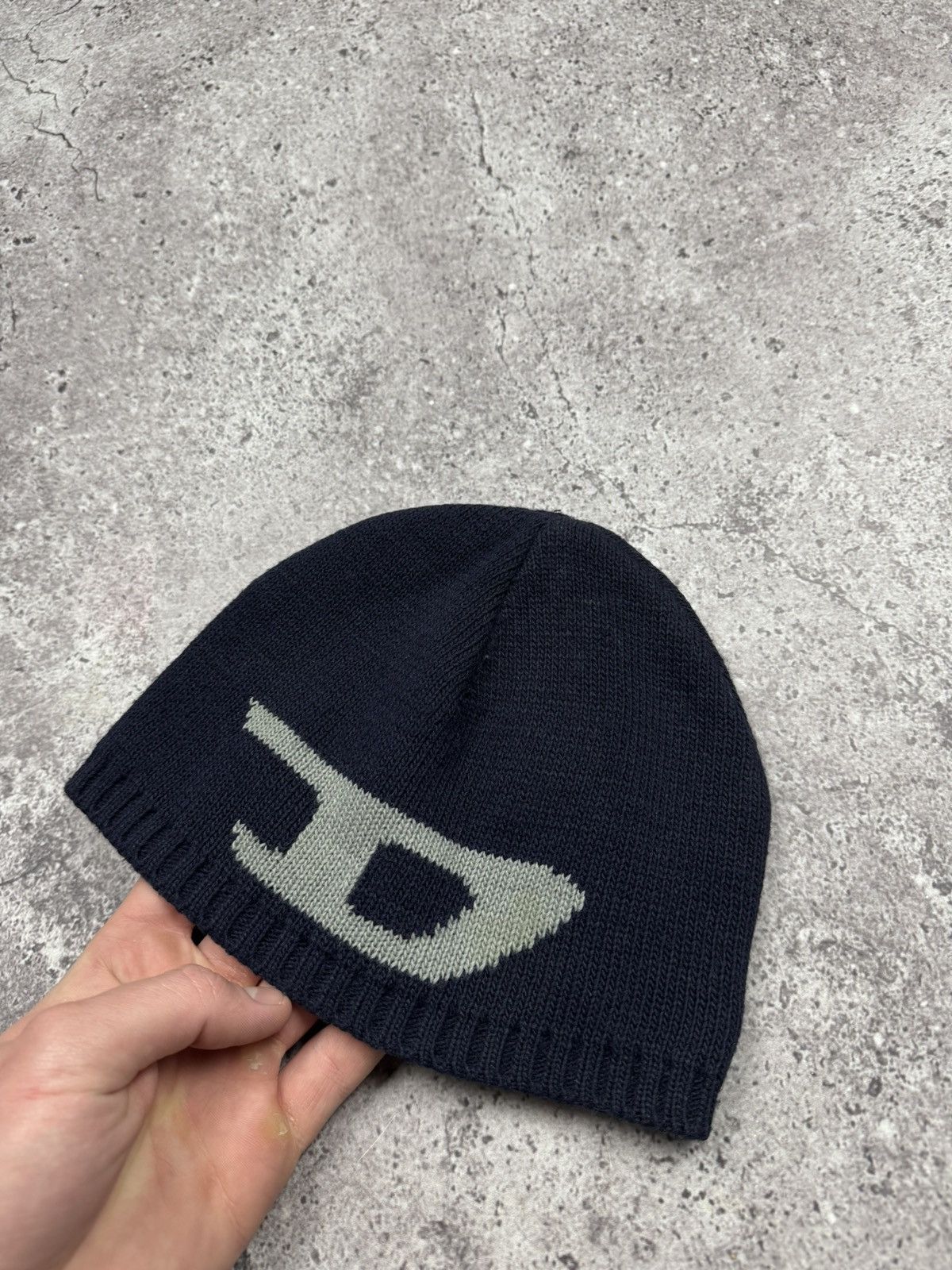 Diesel 🔥VINTAGE DIESEL Y2K BIG LOGO 90’S KNIT BEANIE HAT JAPANESSE🔥 Size ONE SIZE - 2 Thumbnail