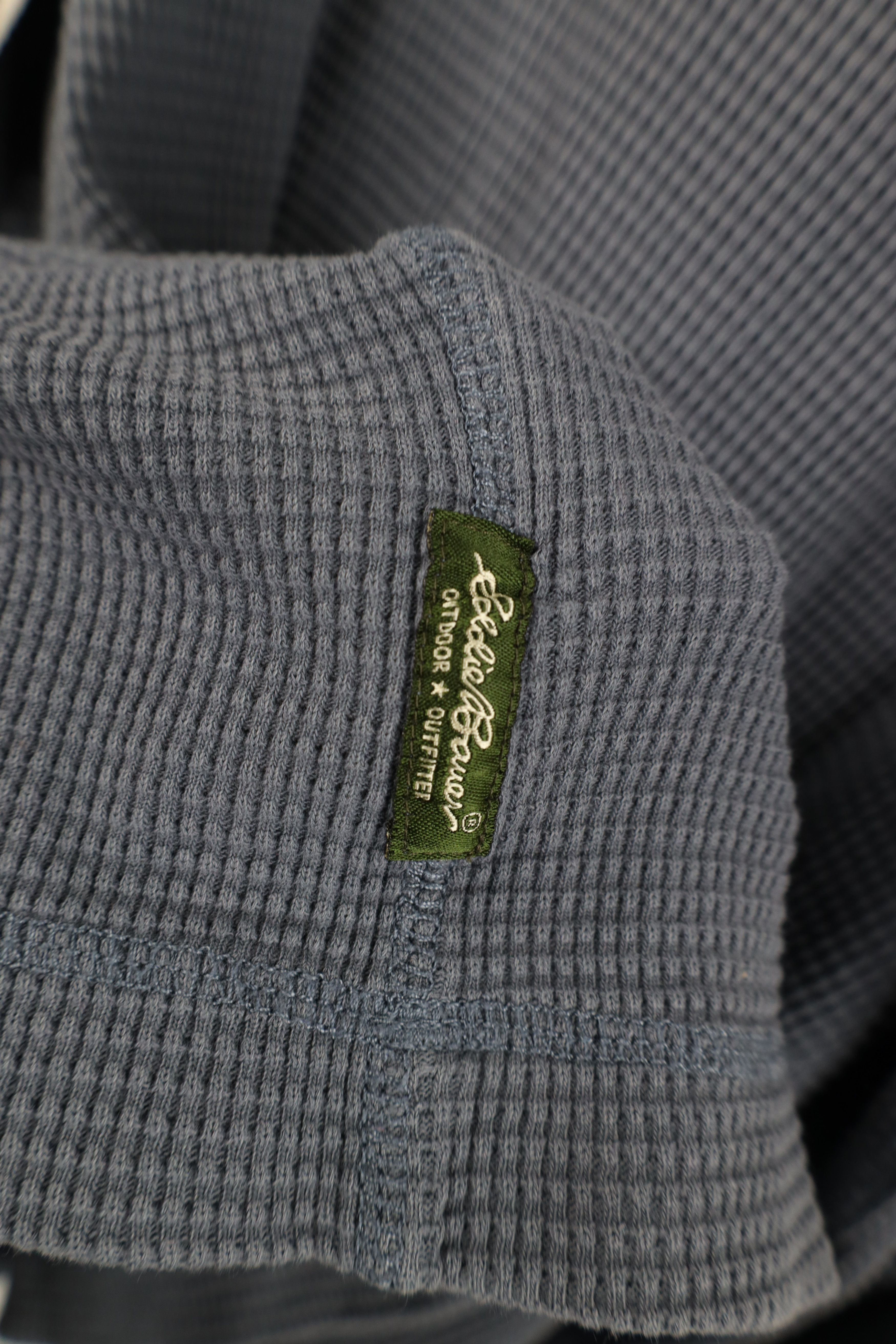 Eddie Bauer Vintage Y2K Eddie Bauer Thermal Waffle Knit Henley T-Shirt Size US L / EU 52-54 / 3 - 9 Thumbnail