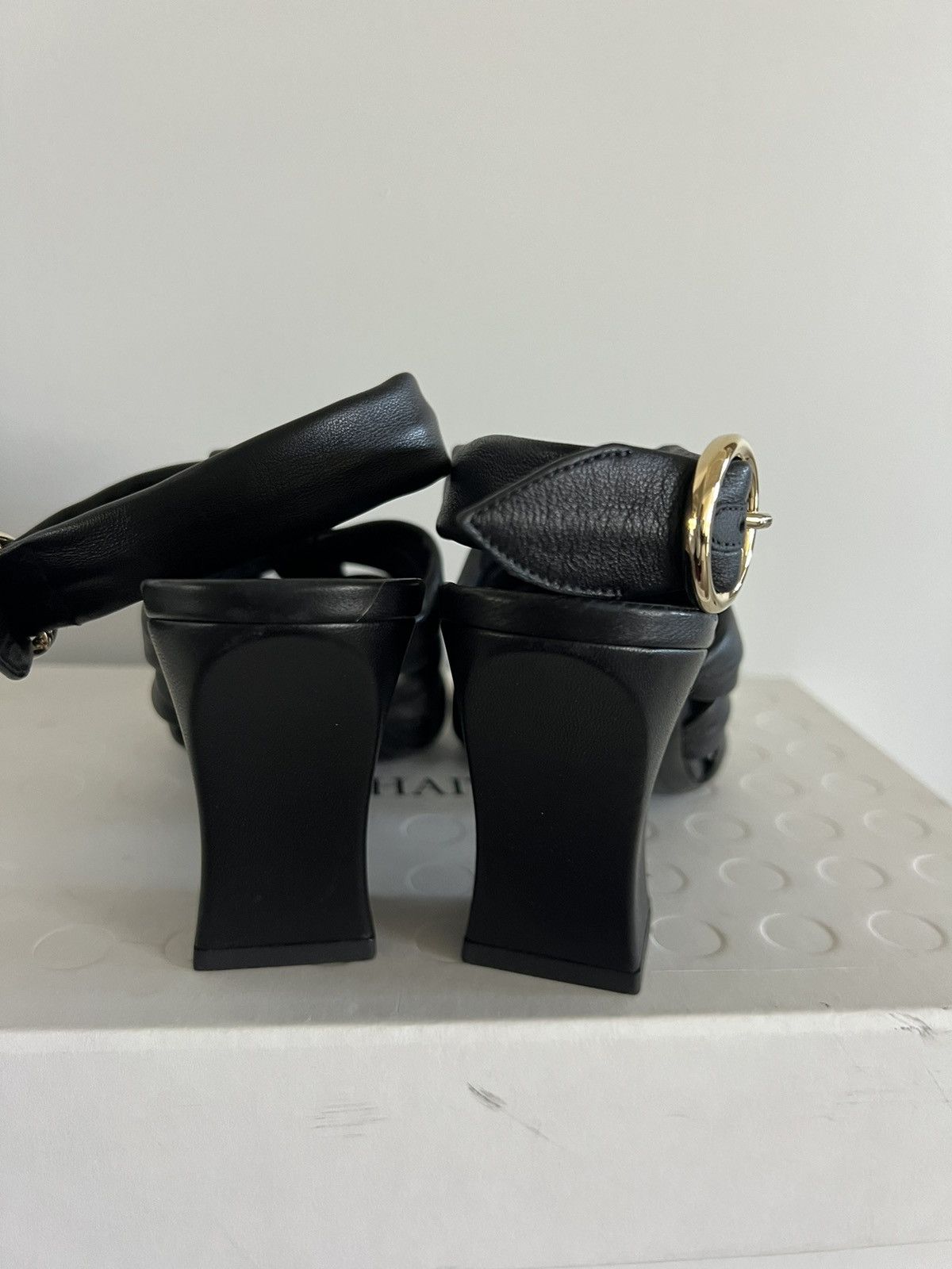 $980 Khaite Khaite Perth Heel Sandals size 37