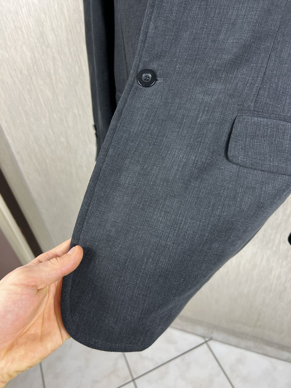 Armani Collezioni Giorgio Armani Collezioni velvet blazer jacket avant garde Size 40R - 9 Thumbnail
