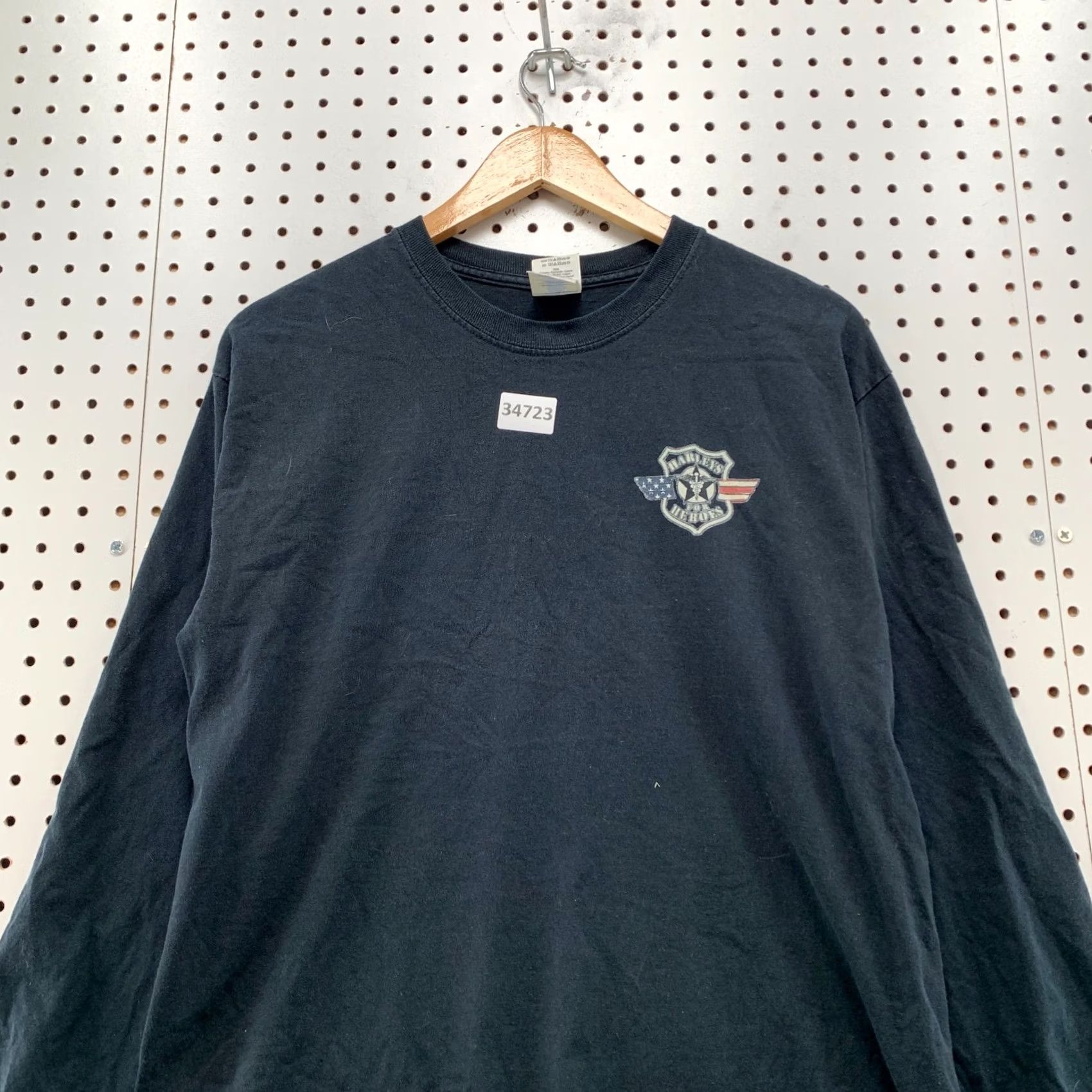 Gildan Keywords: "Vintage," "Harley," "For Heroes," "Shirt," "Mens," "Medium," "Black," "Eagle Flag," "20x27" – These are prominent and relevant Size US M / EU 48-50 / 2 - 6 Thumbnail