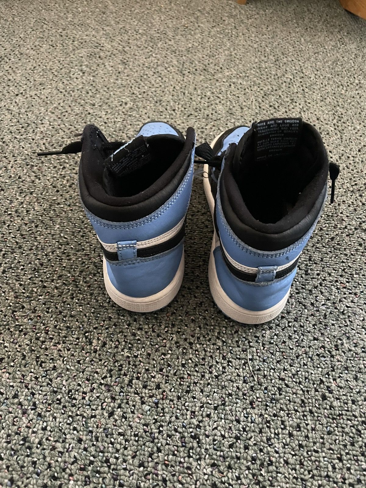 Nike Jordan 1 UNC Toe **YOUTH SIZE 3** Size US 5 / EU 37 - 4 Thumbnail