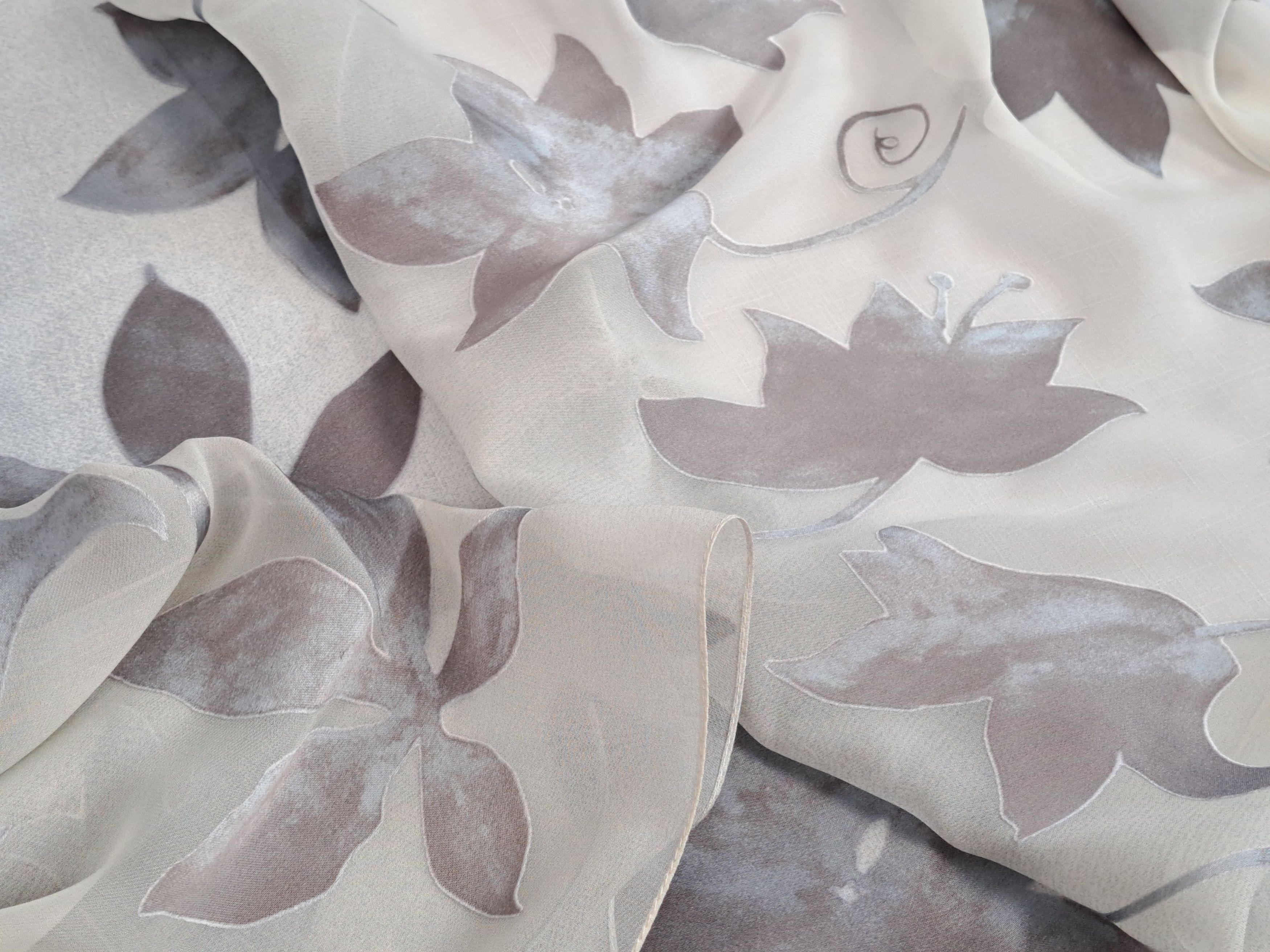 Lanvin × Vintage LANVIN Paris ultra lightweight silk scarf. Size ONE SIZE - 6 Thumbnail