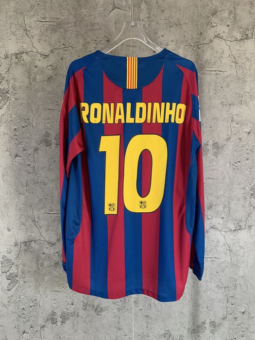 Nike Nike FC Barcelona Ronaldinho Long Sleeve Soccer Jersey | Grailed