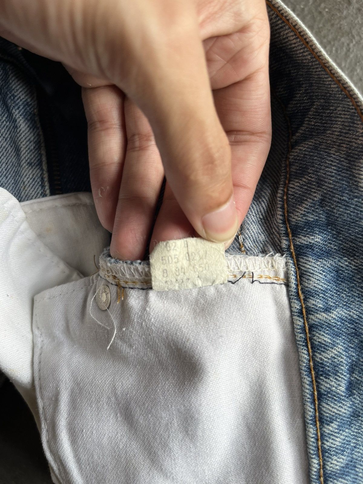 Levi's Vintage Levi’s 80’s 505 Distressed Faded Blue Size US 30 / EU 46 - 14 Thumbnail