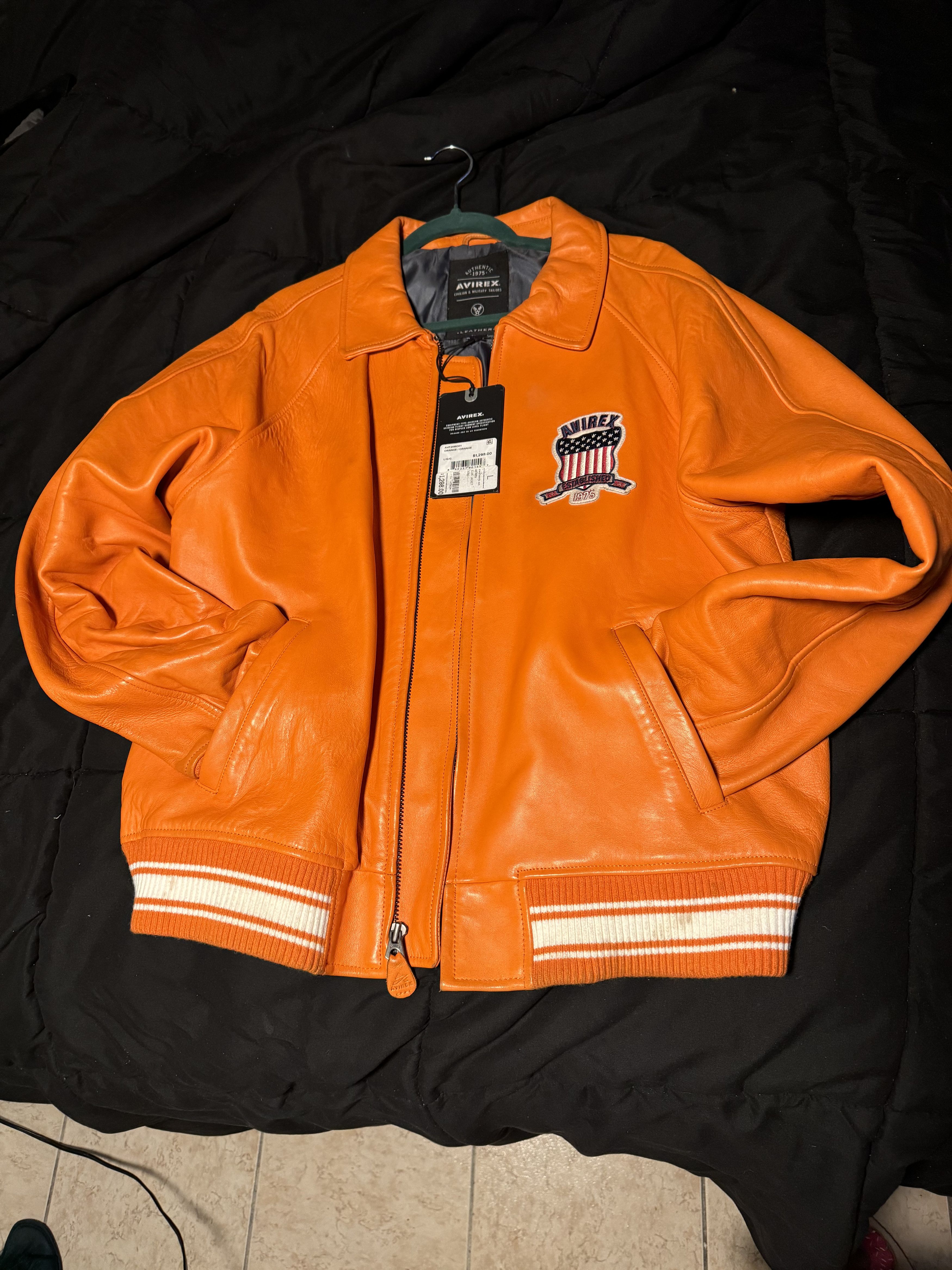 - Avirex men’s icon jacket leather
