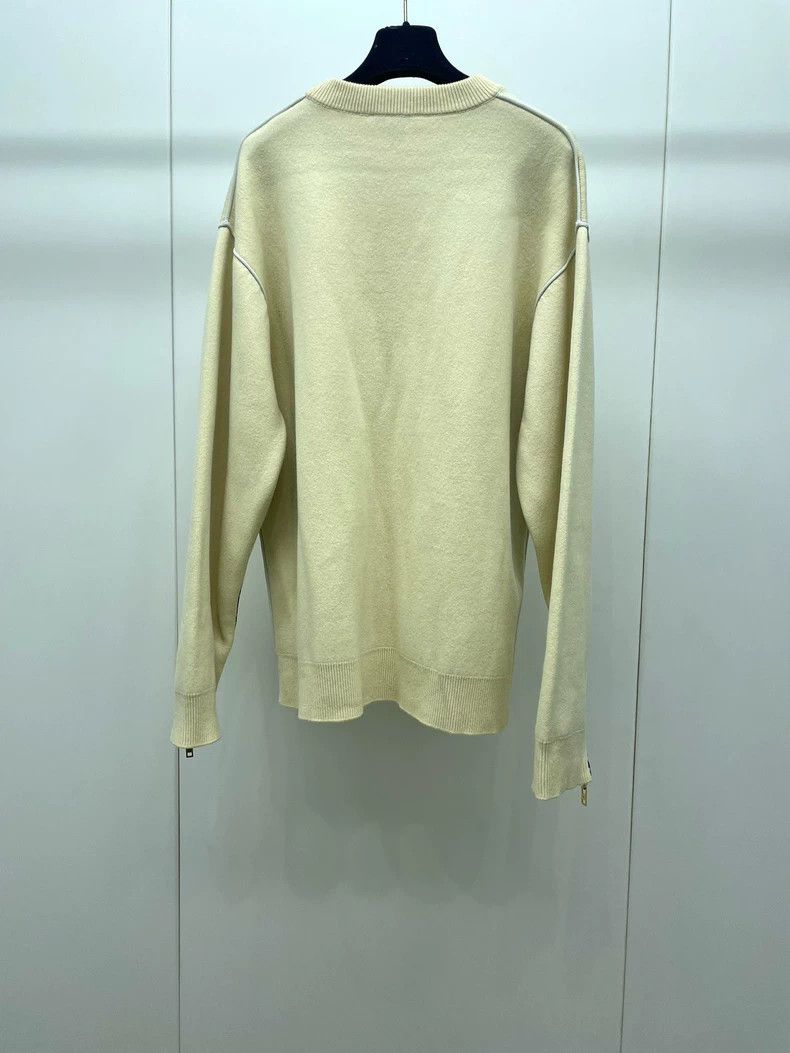 Louis Vuitton Louis Vuitton Chicken Yellow Knitted Sweater Size M / US 6-8 / IT 42-44 - 2 Thumbnail