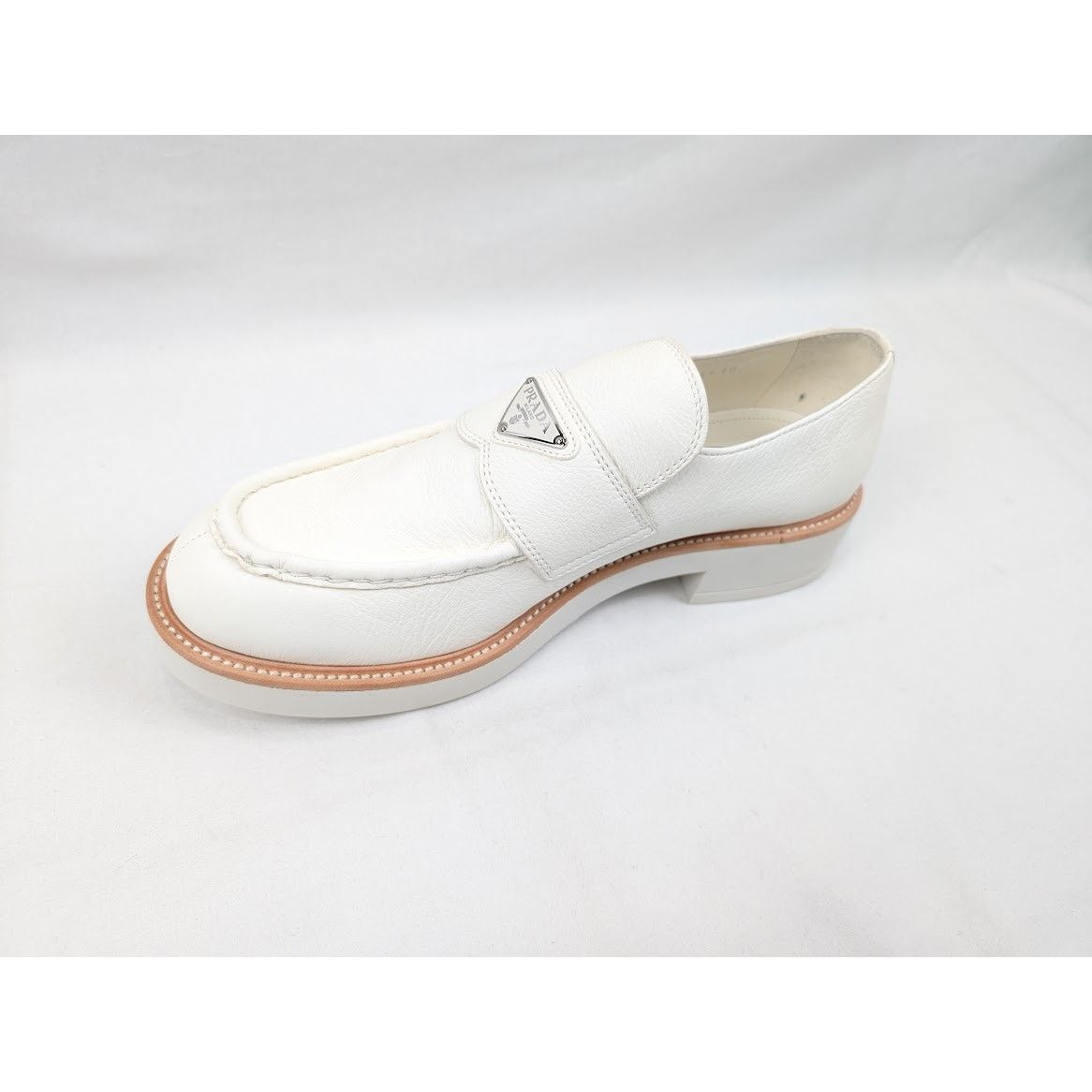 Prada o1rshd1 50mm triangle-logo leather loafers in white Size US 11 / EU 44 - 7 Thumbnail
