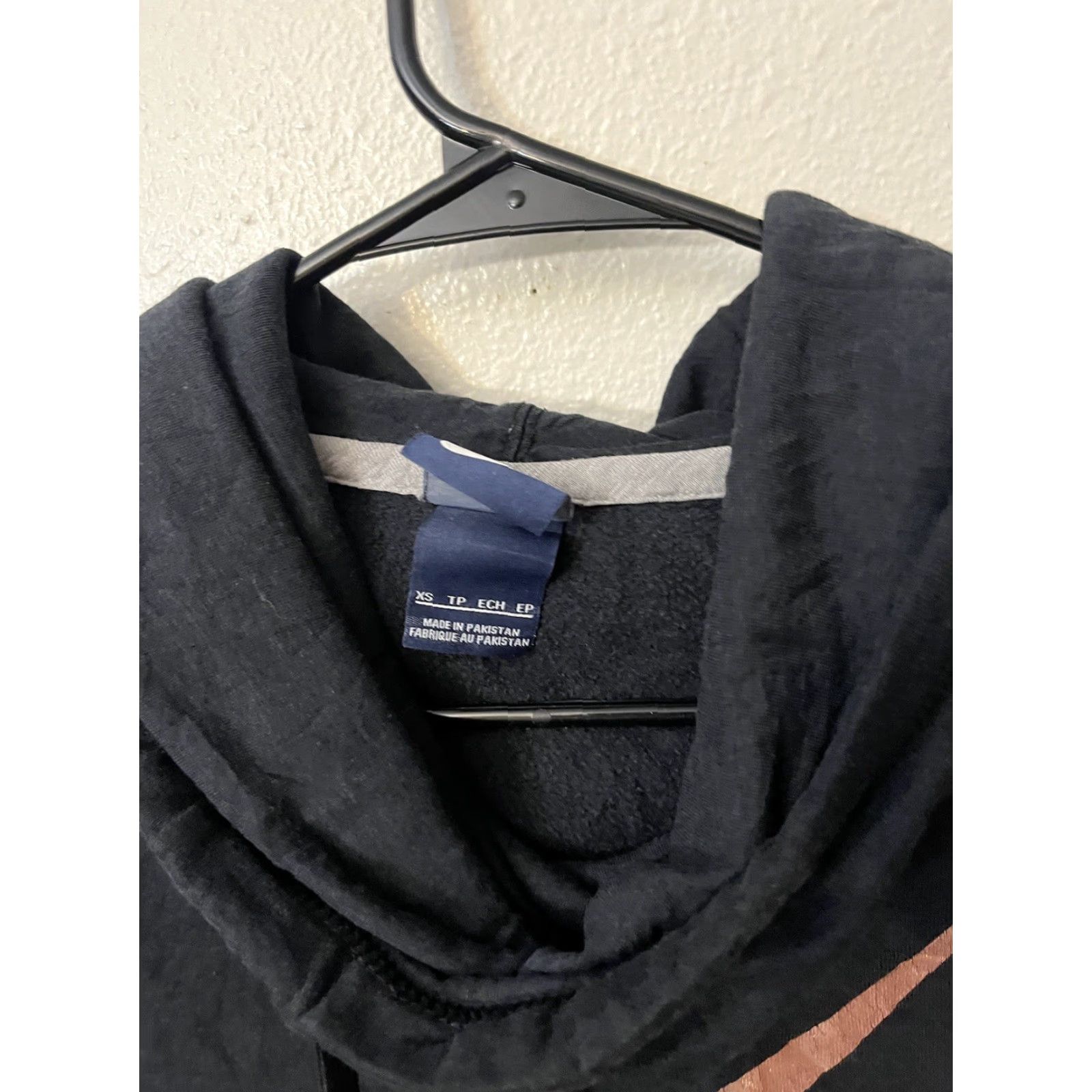 Nike Nike Sweatshirt Womens XS Funnel Club Graphic Pullover Black Rose Gold 805533-010 Size XS / US 0-2 / IT 36-38 - 2 Thumbnail