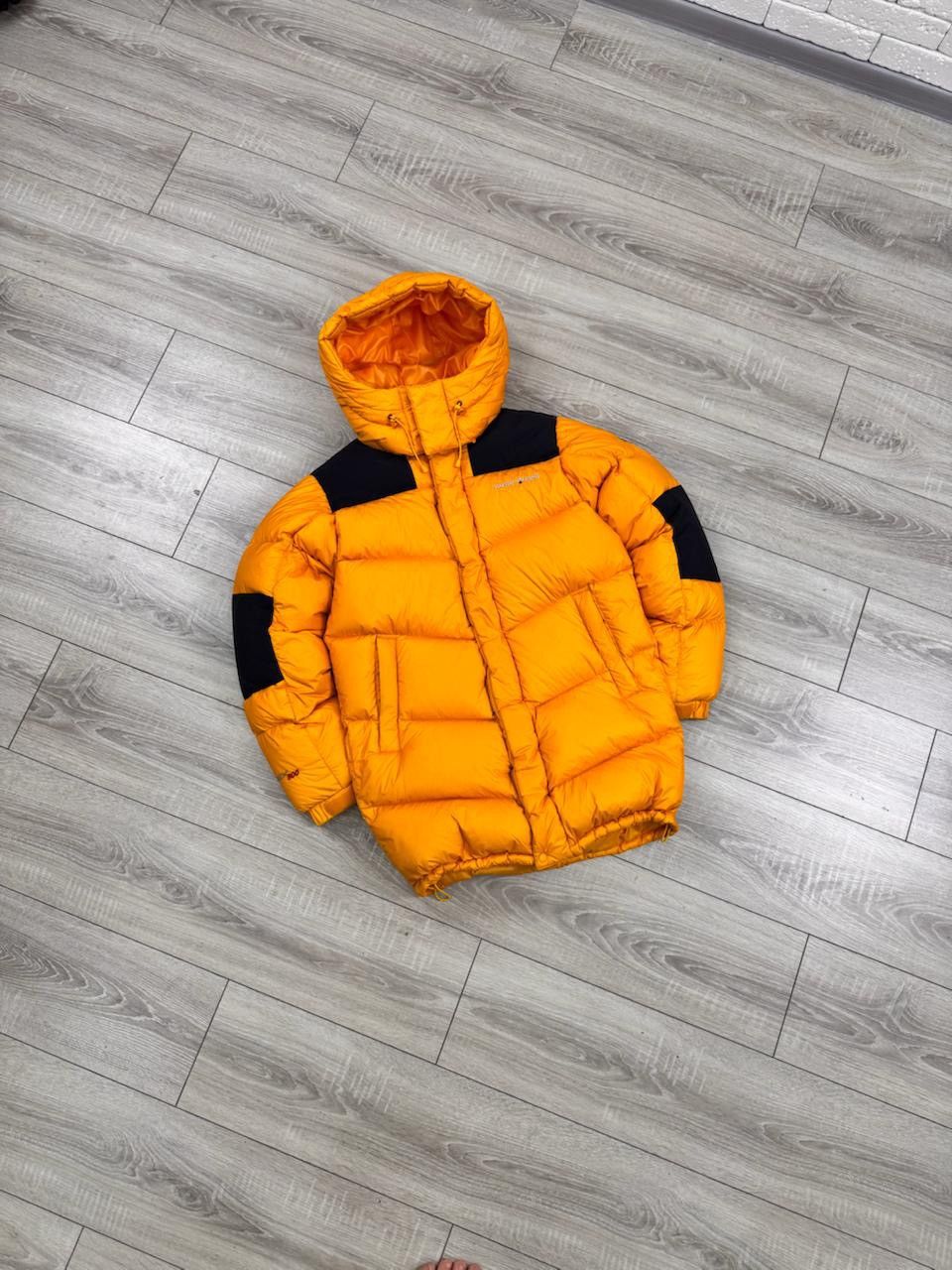 mont-bell フード付きダウンジャケット Mサイズ イエロー　ex800 Montbell Montbell Ex800 puffer jacket | Grailed