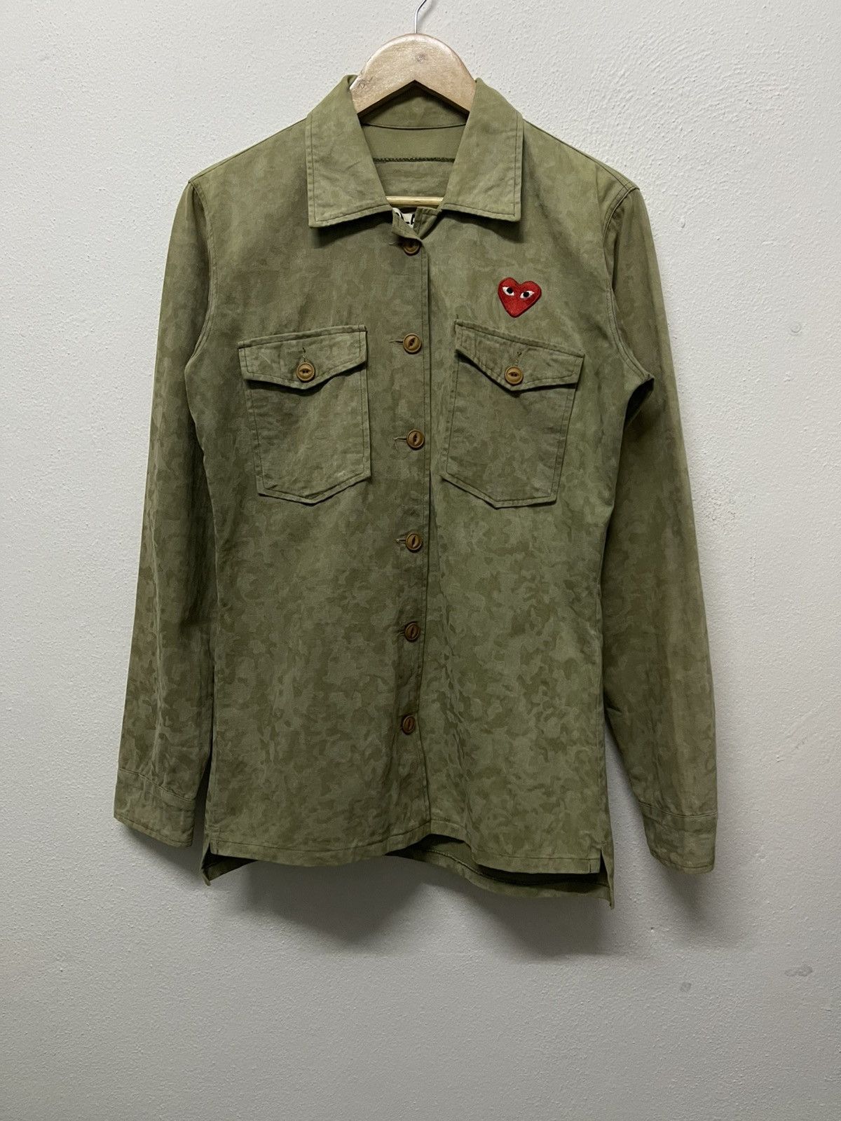 Comme des Garcons PLAY AD 2009 COMME DES GARCONS PLAY CAMO BUTTON UP FADED Size US M / EU 48-50 / 2 - 1 Thumbnail