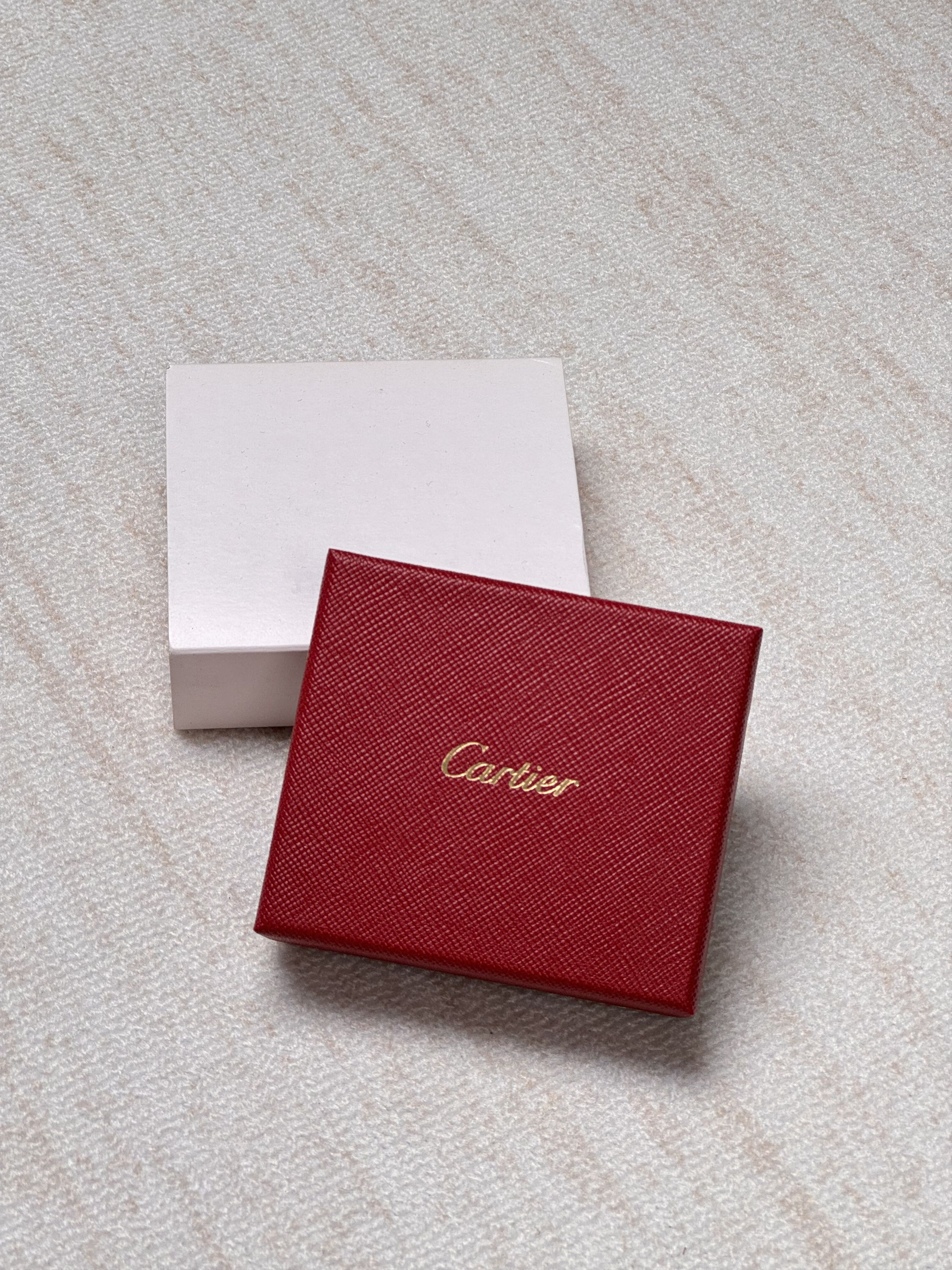 Cartier Cartier ENTRELACÉS DE CARTIER RIBBON PIVOTING KEY RING Size ONE SIZE - 10 Thumbnail