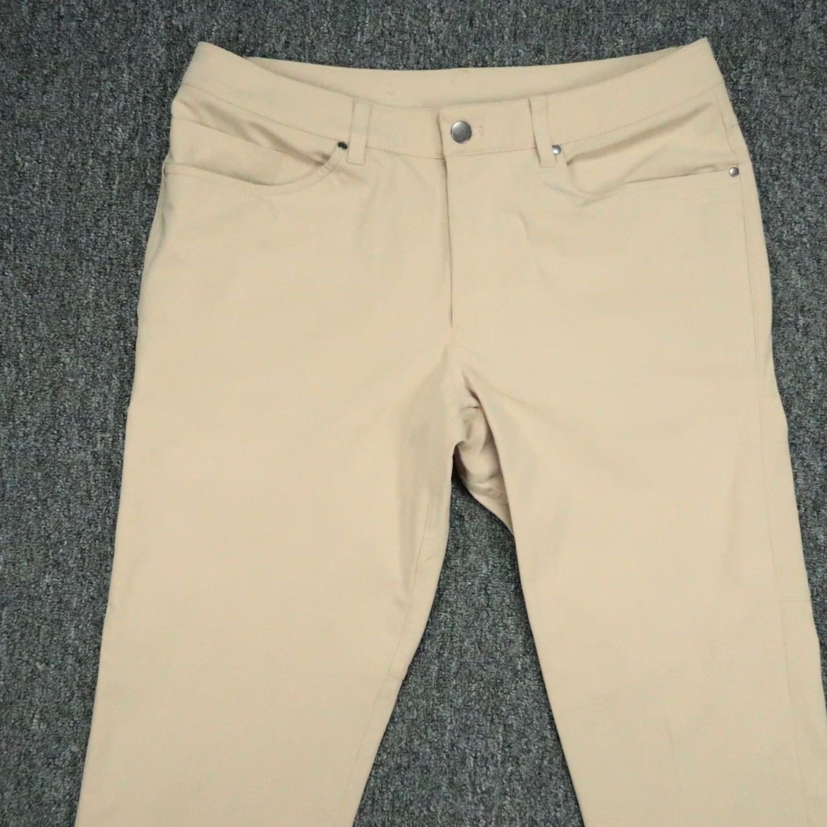 Lululemon lululemon Pants Mens 33x28 Khaki Tan Classic Warpsteme 5 Pocket Trouser Shirt? Size US 33 - 2 Thumbnail
